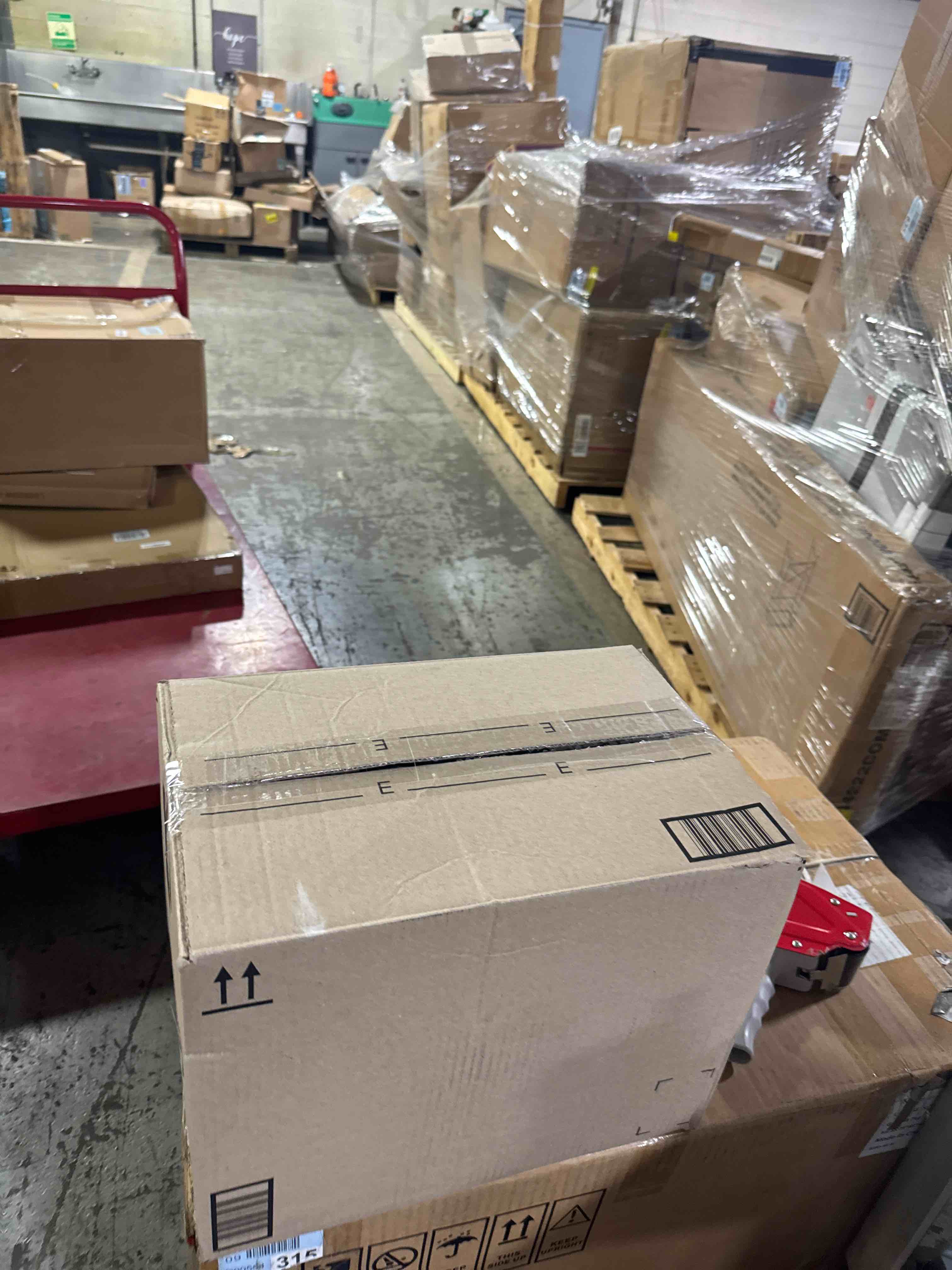 https://s3.amazonaws.com/lotting-images-prod/phillipi/TEA3365099_1757534165192.jpeg