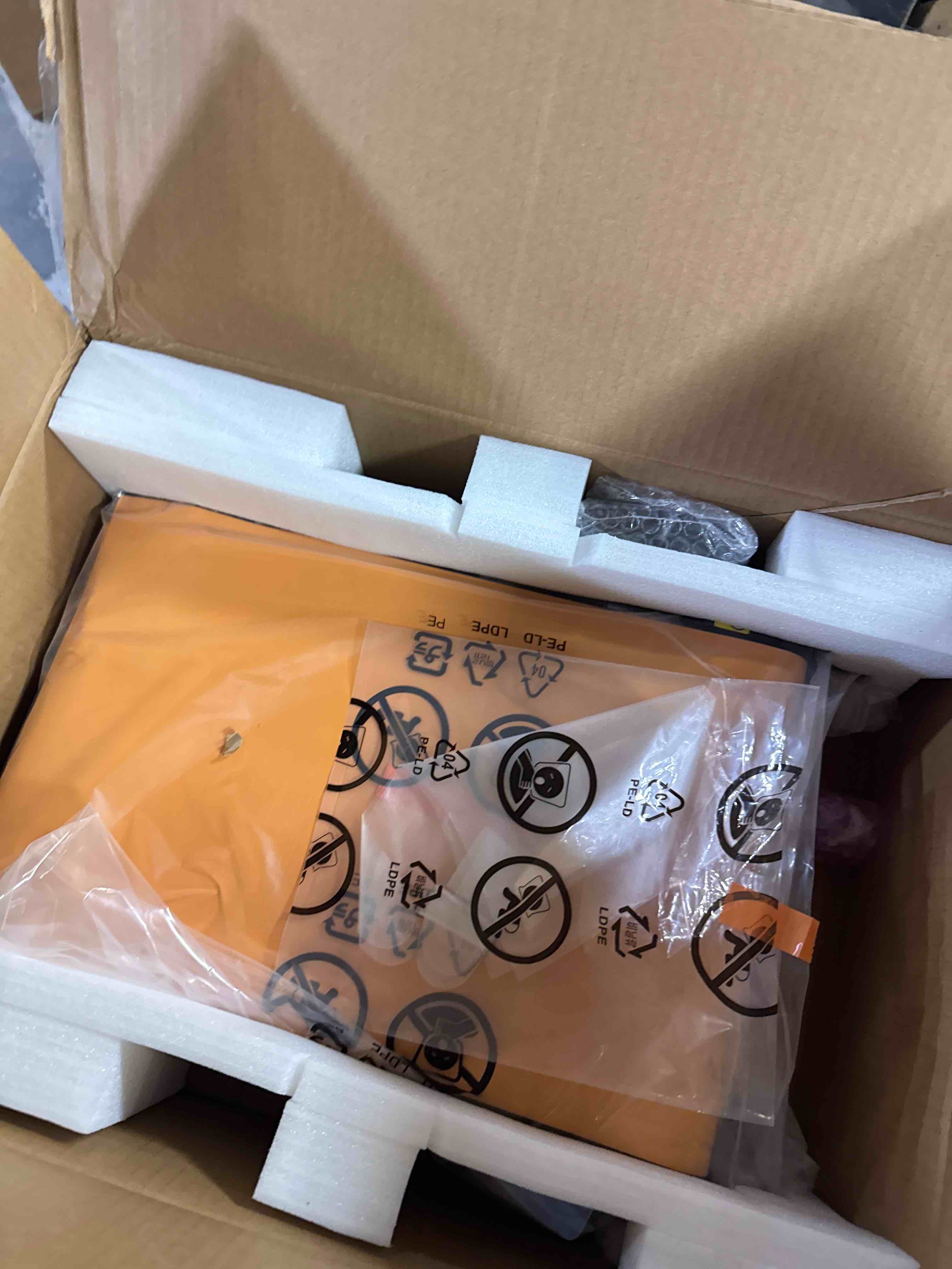 https://s3.amazonaws.com/lotting-images-prod/phillipi/TEA3365105_1757535503559.jpeg