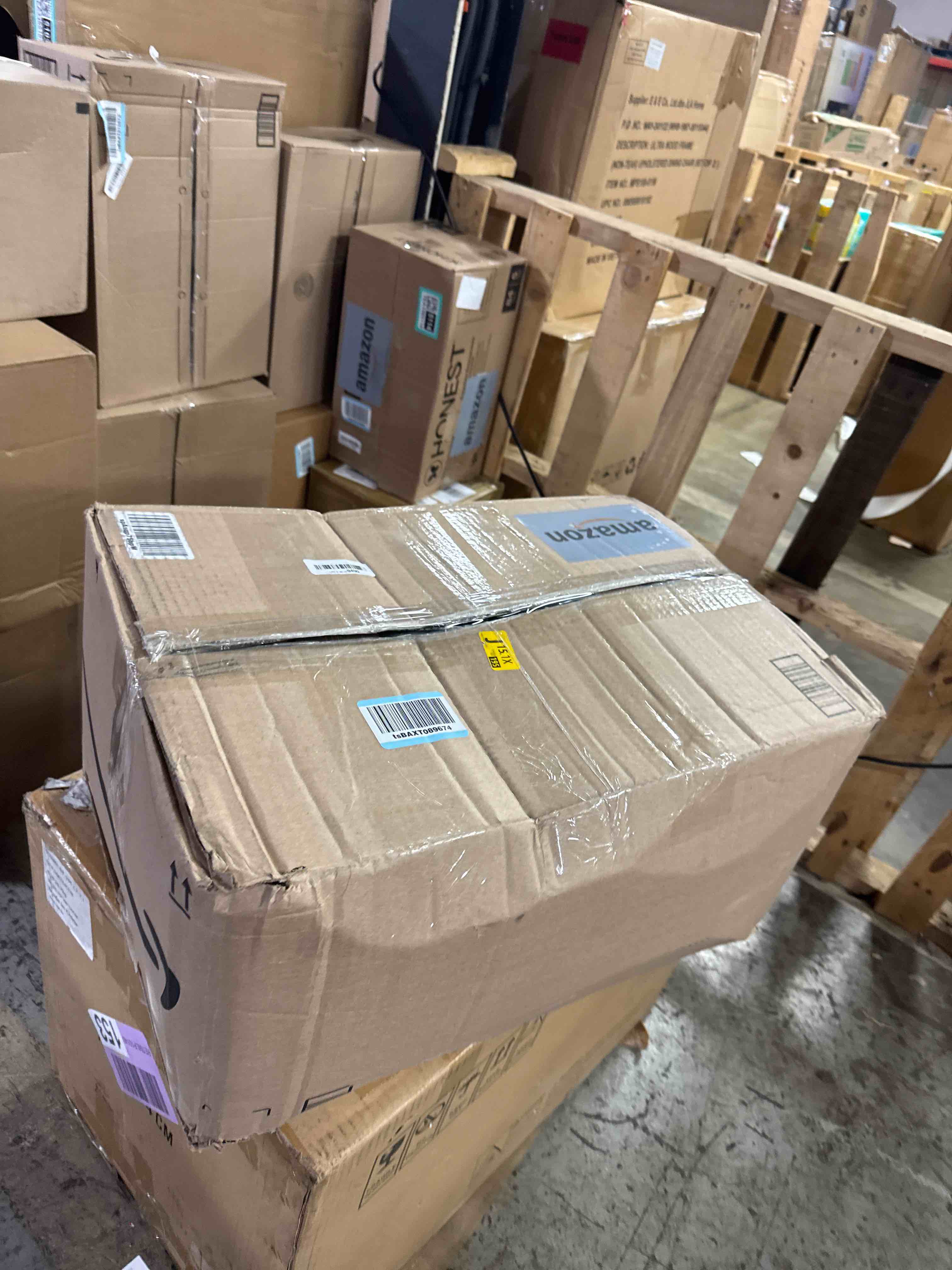 https://s3.amazonaws.com/lotting-images-prod/phillipi/TEA3365116_1757537176235.jpeg