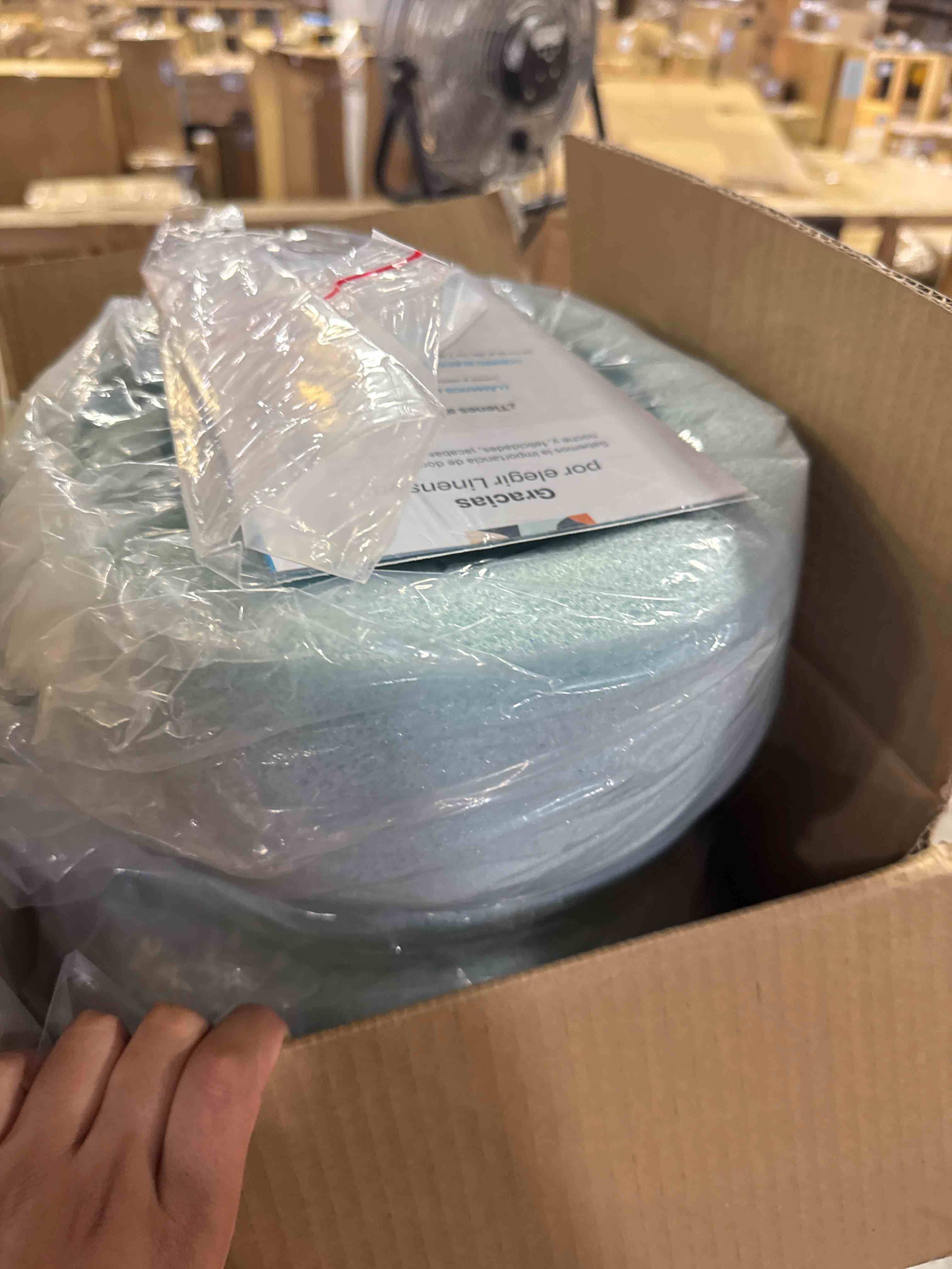 https://s3.amazonaws.com/lotting-images-prod/phillipi/TEA3365117_1757537241028.jpeg
