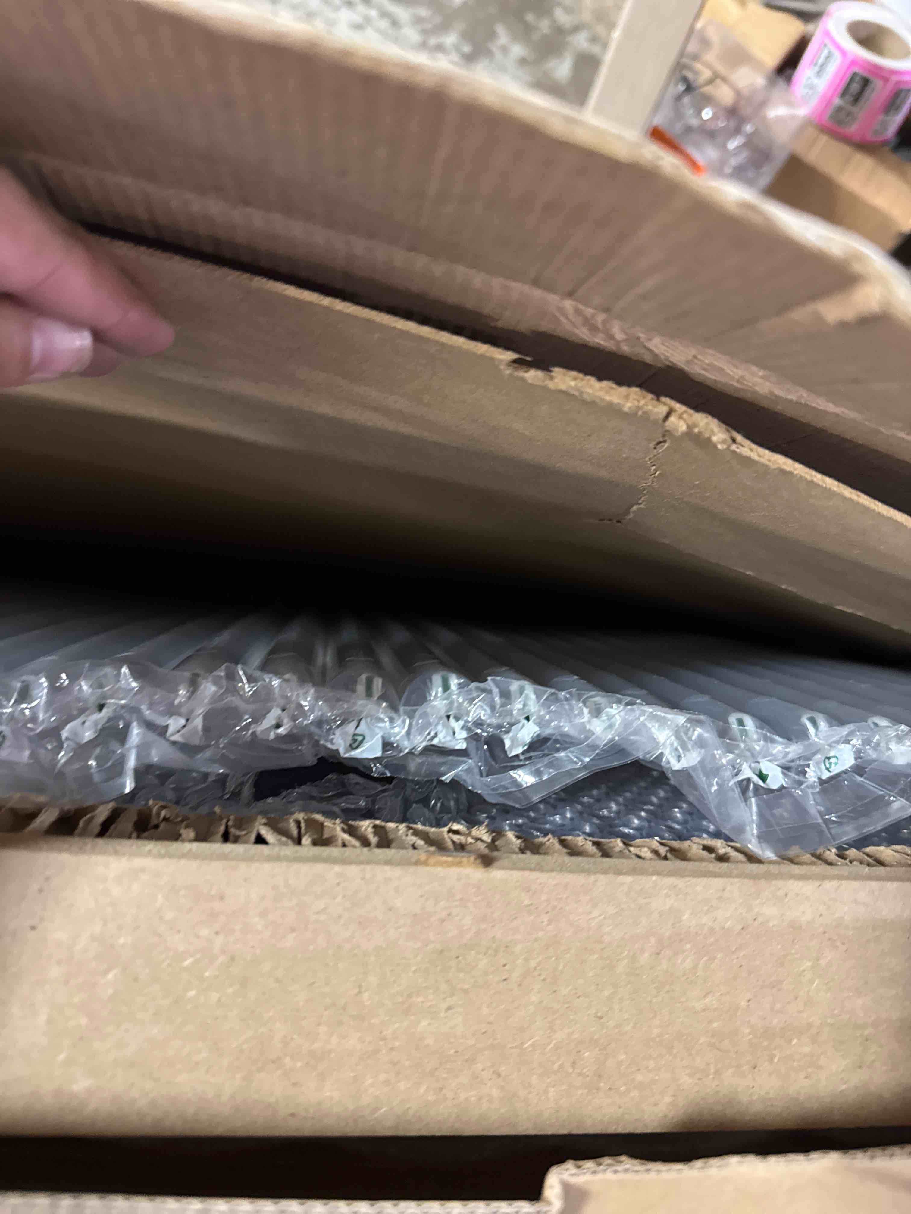 https://s3.amazonaws.com/lotting-images-prod/phillipi/TEA3365126_1757538693732.jpeg