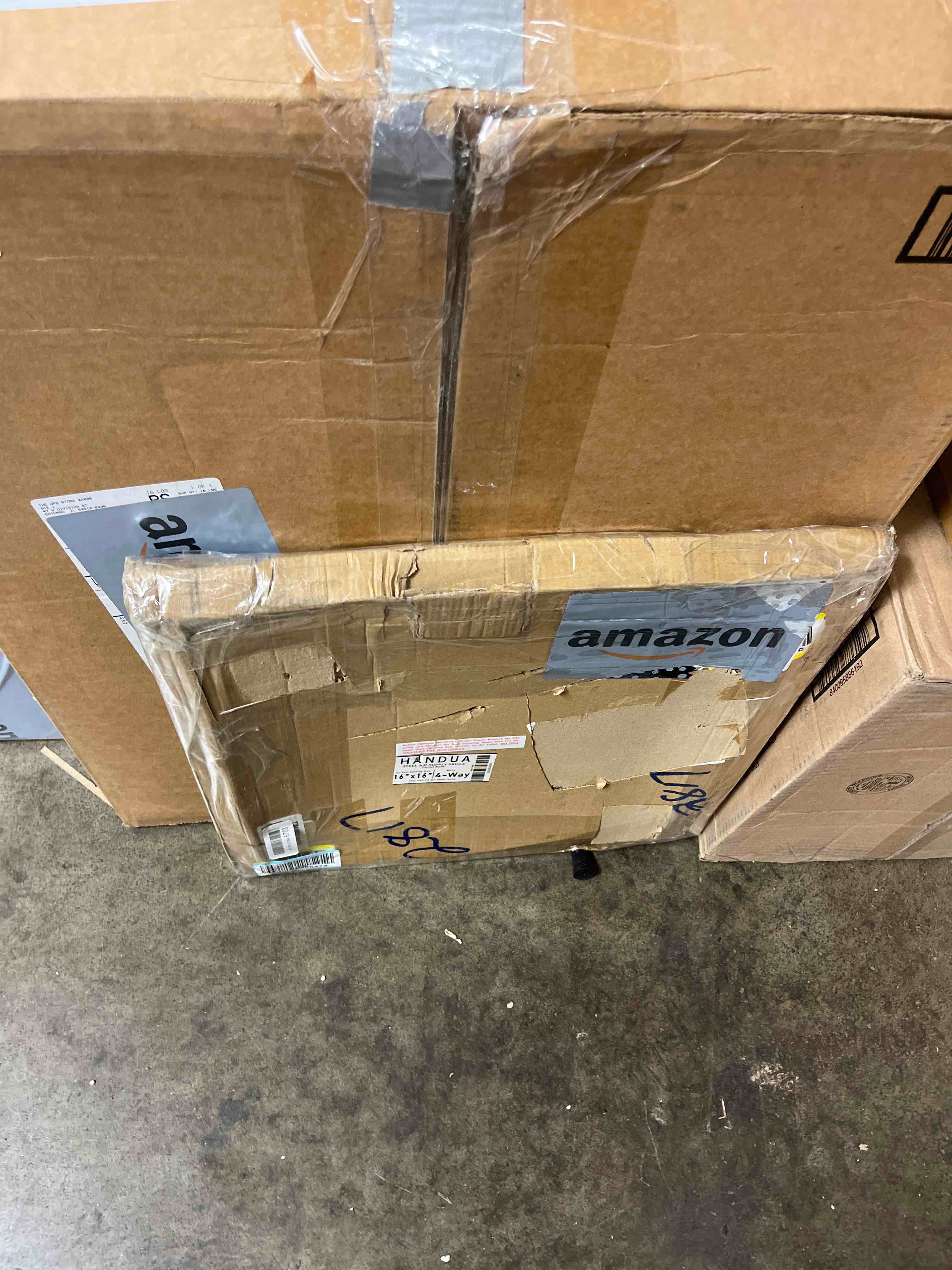 https://s3.amazonaws.com/lotting-images-prod/phillipi/TEA3365198_1758638615234.jpeg