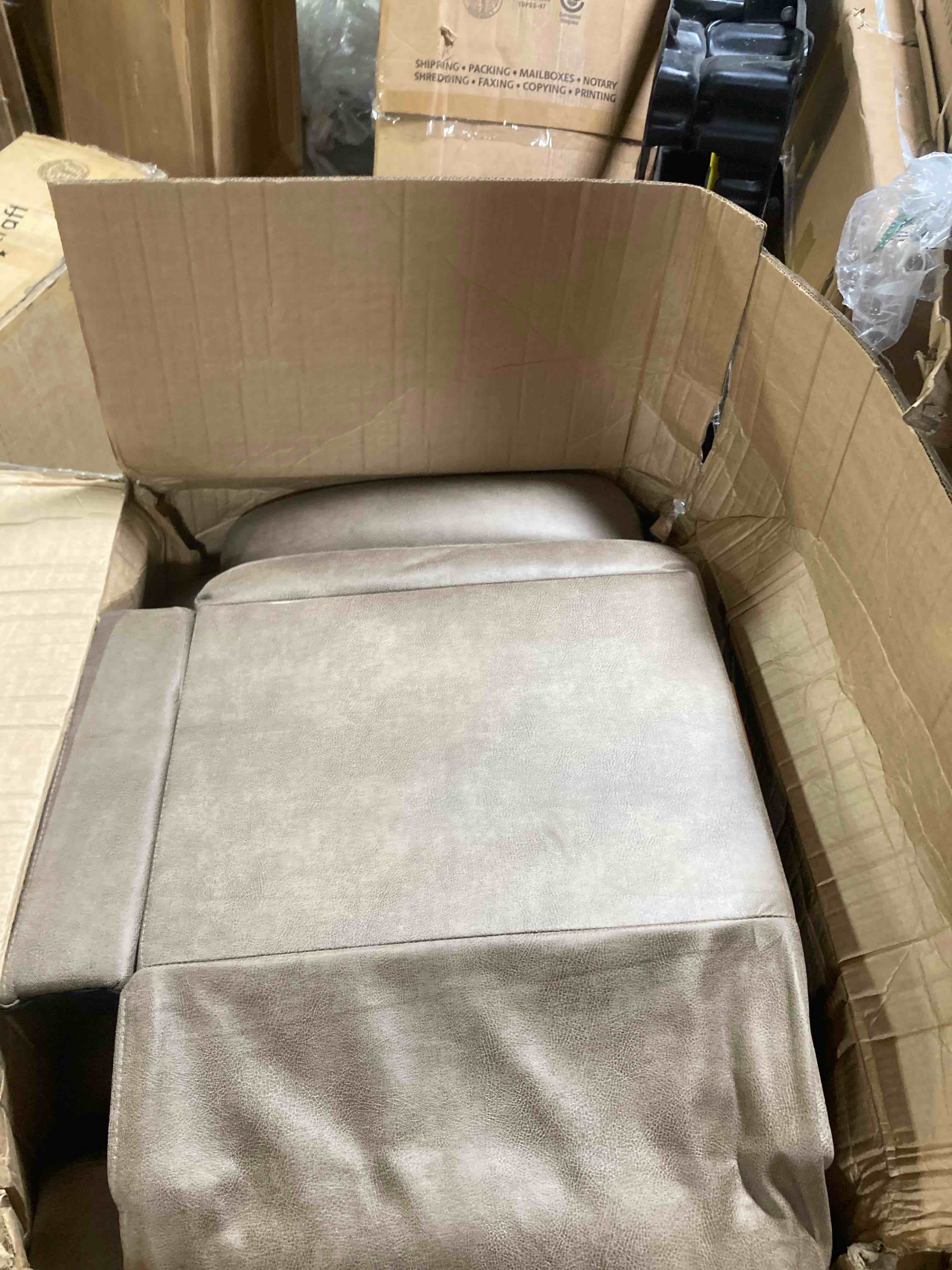 https://s3.amazonaws.com/lotting-images-prod/phillipi/TEA3365259_1758646892652.jpeg