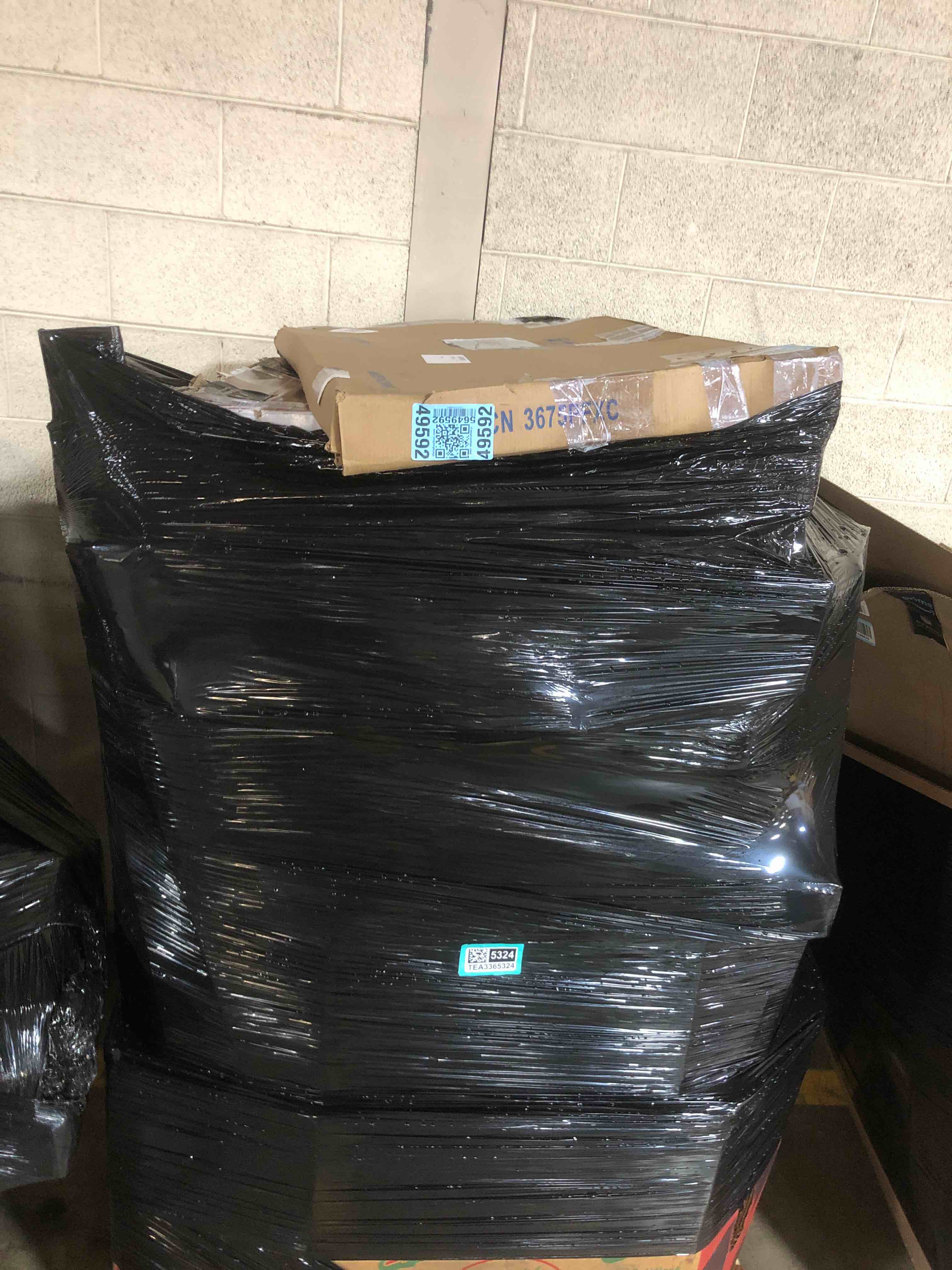 https://s3.amazonaws.com/lotting-images-prod/phillipi/TEA3365324_1758647111087.jpeg