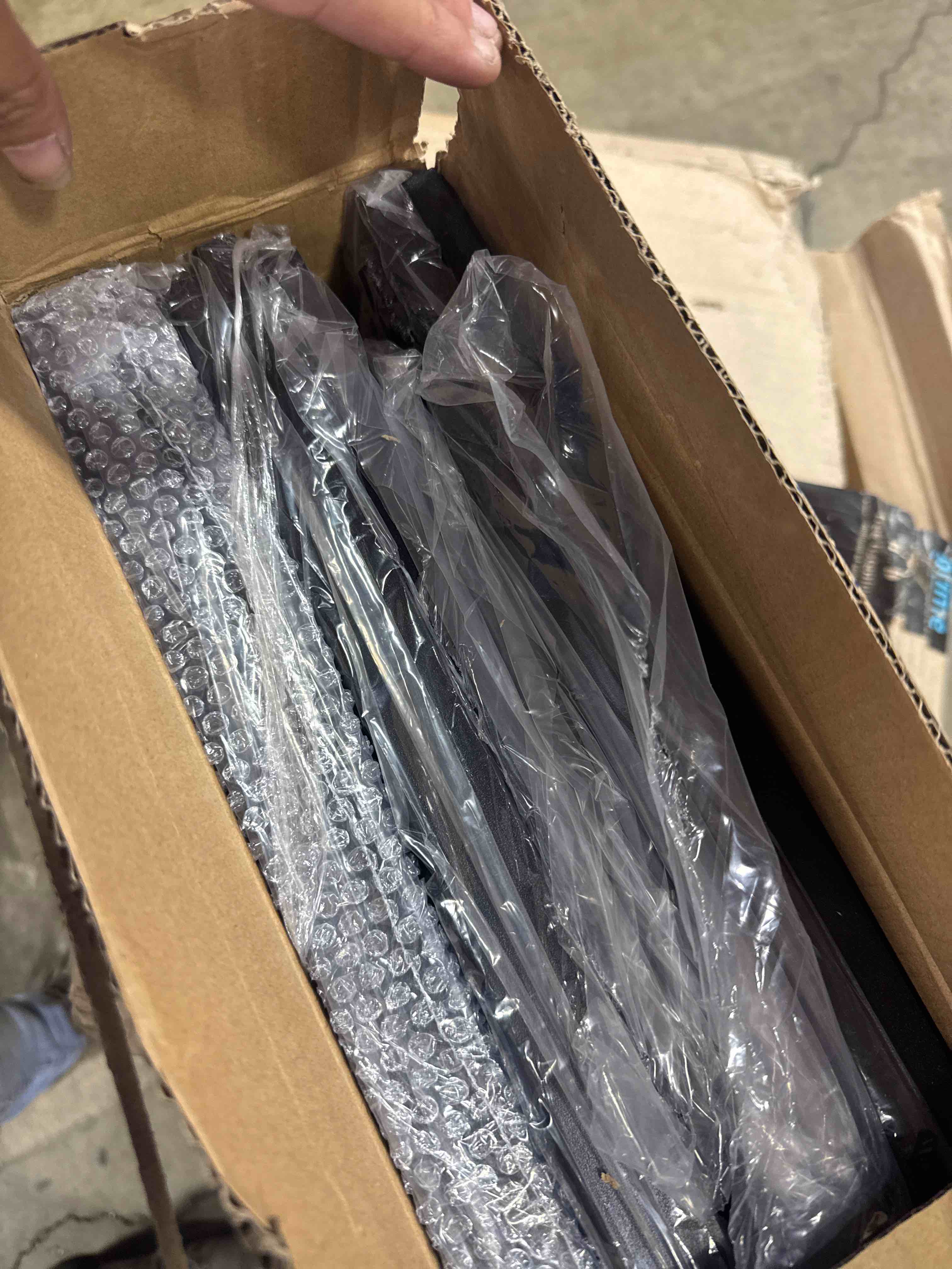 https://s3.amazonaws.com/lotting-images-prod/phillipi/TEA3365353_1758912421149.jpeg