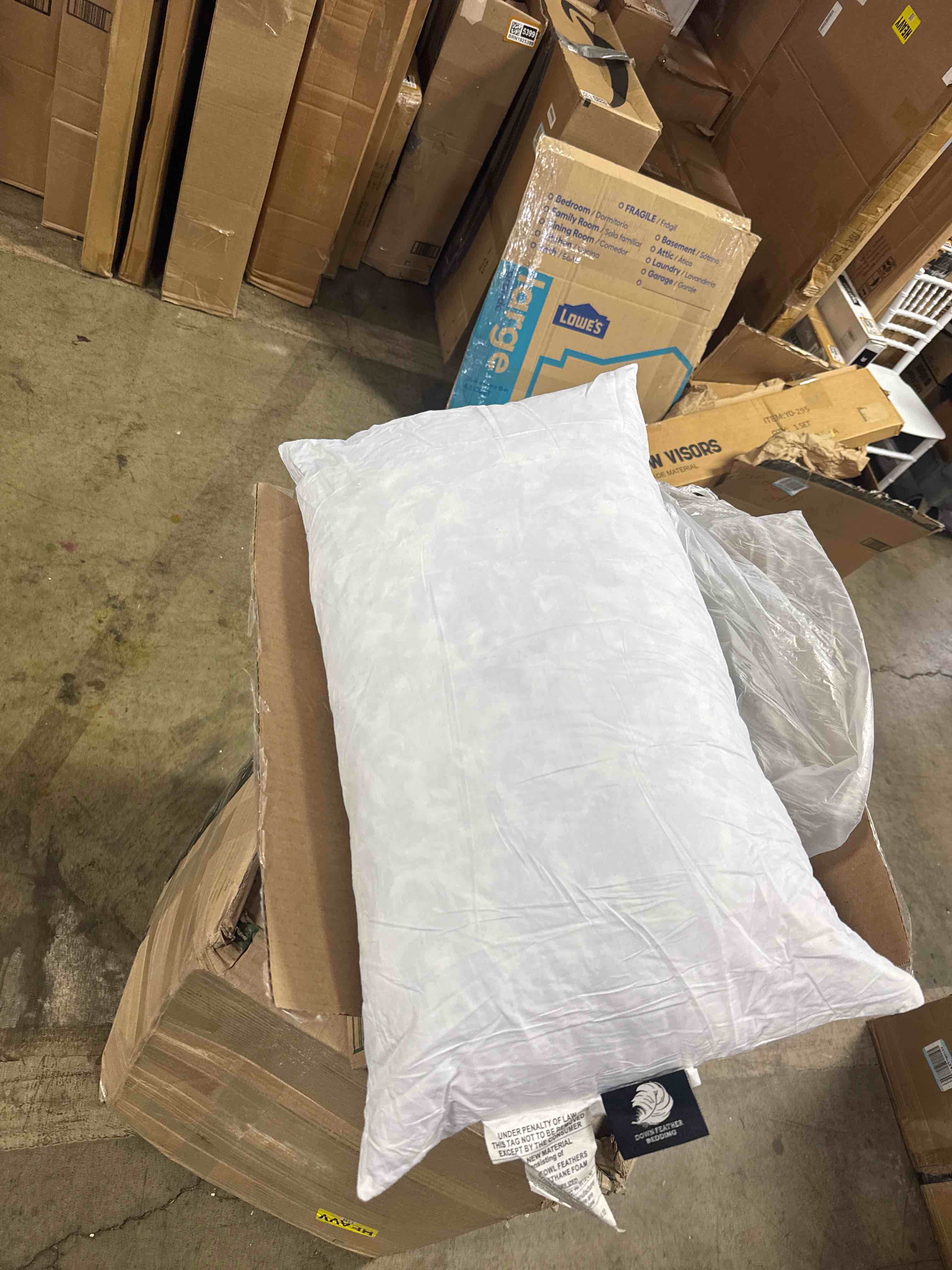 https://s3.amazonaws.com/lotting-images-prod/phillipi/TEA3365354_1758912543453.jpeg