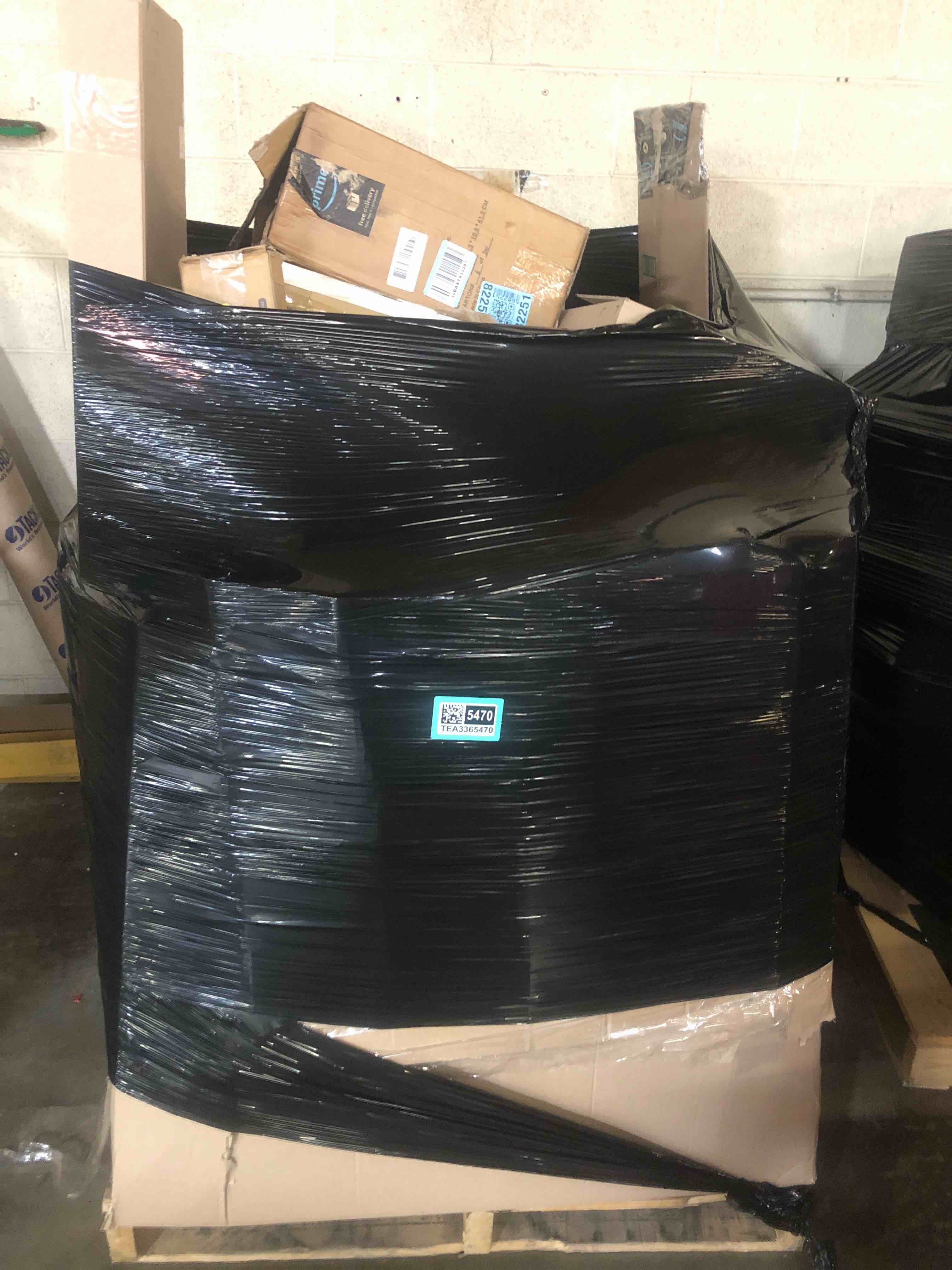 https://s3.amazonaws.com/lotting-images-prod/phillipi/TEA3365470_1759332797068.jpeg