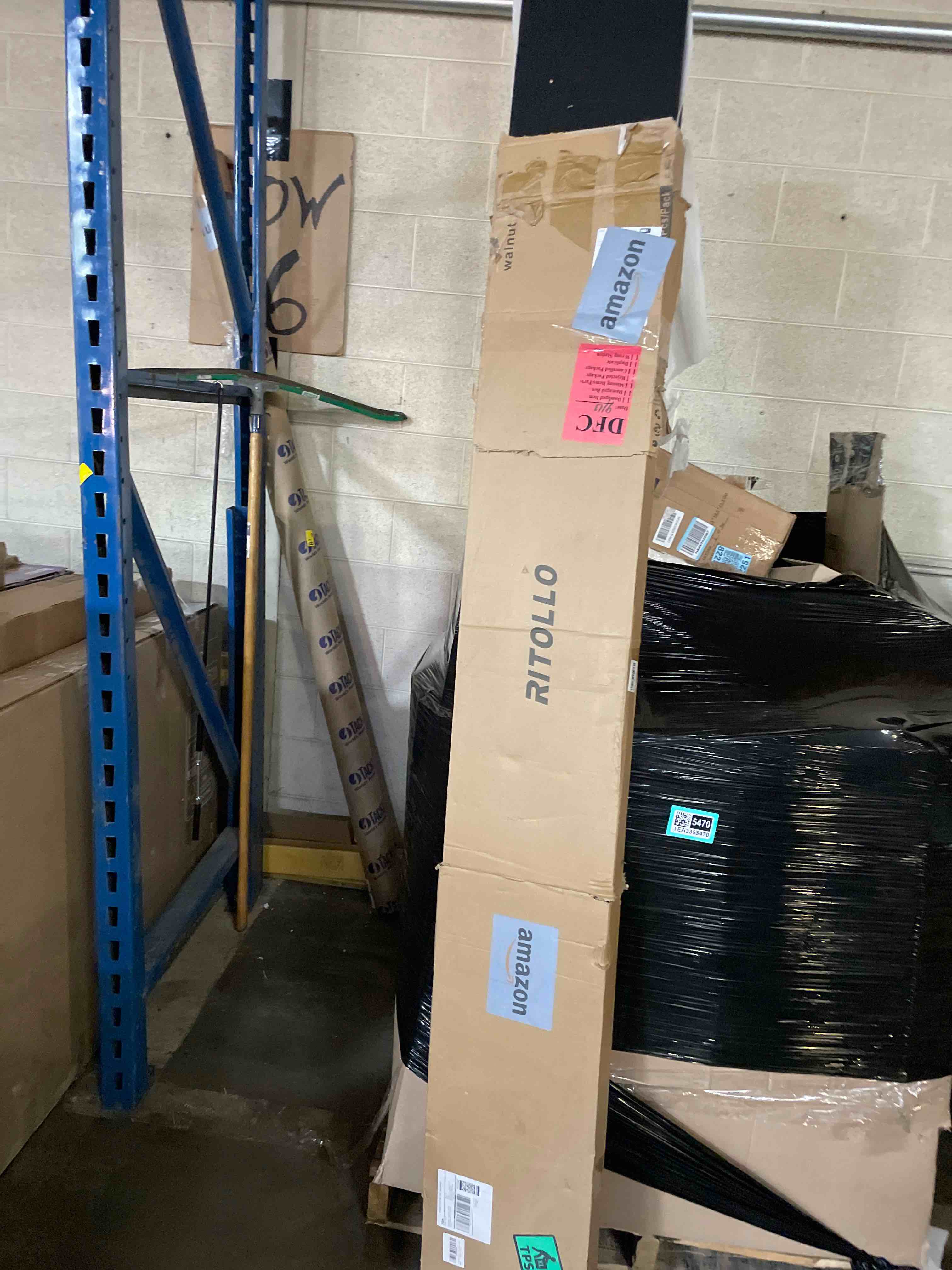 https://s3.amazonaws.com/lotting-images-prod/phillipi/TEA3365490_1759419867392.jpeg