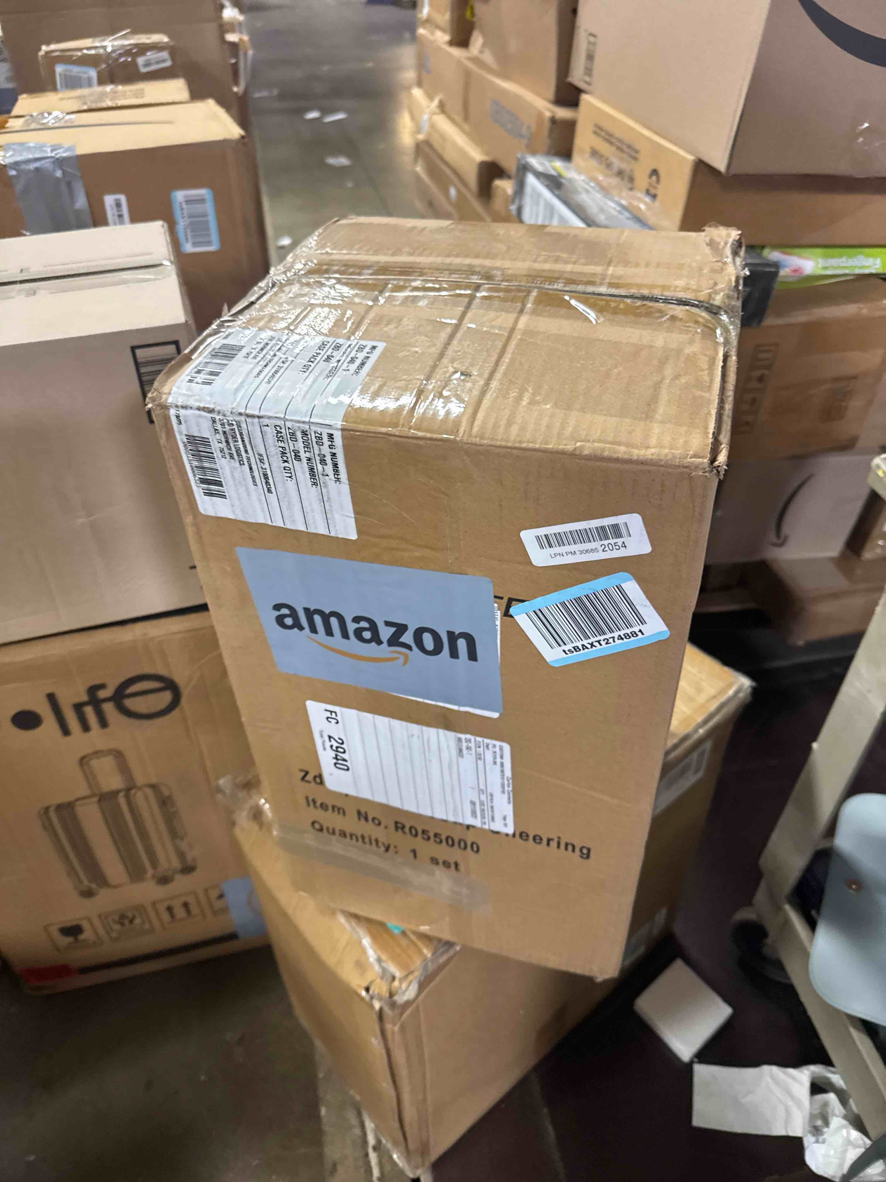https://s3.amazonaws.com/lotting-images-prod/phillipi/TEA3365569_1759946879225.jpeg