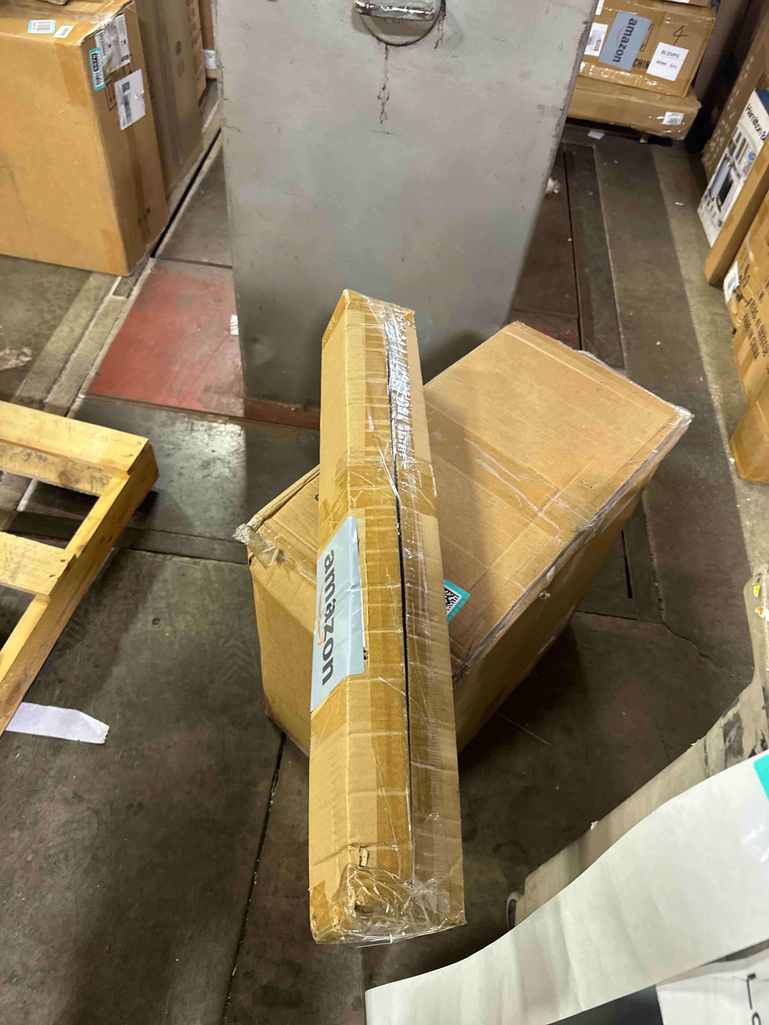 https://s3.amazonaws.com/lotting-images-prod/phillipi/TEA3365582_1759948439391.jpeg