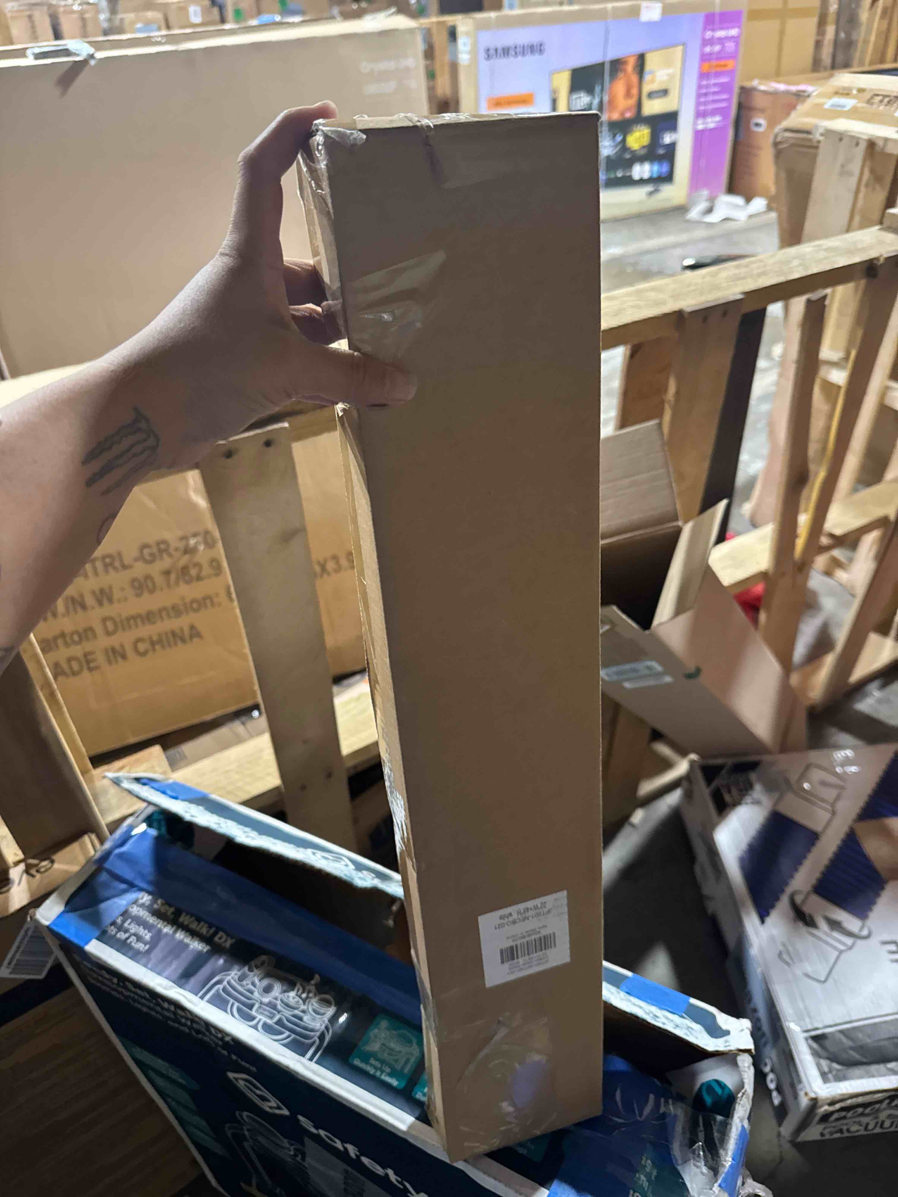 https://s3.amazonaws.com/lotting-images-prod/phillipi/TEA3365630_1760024874974.jpeg