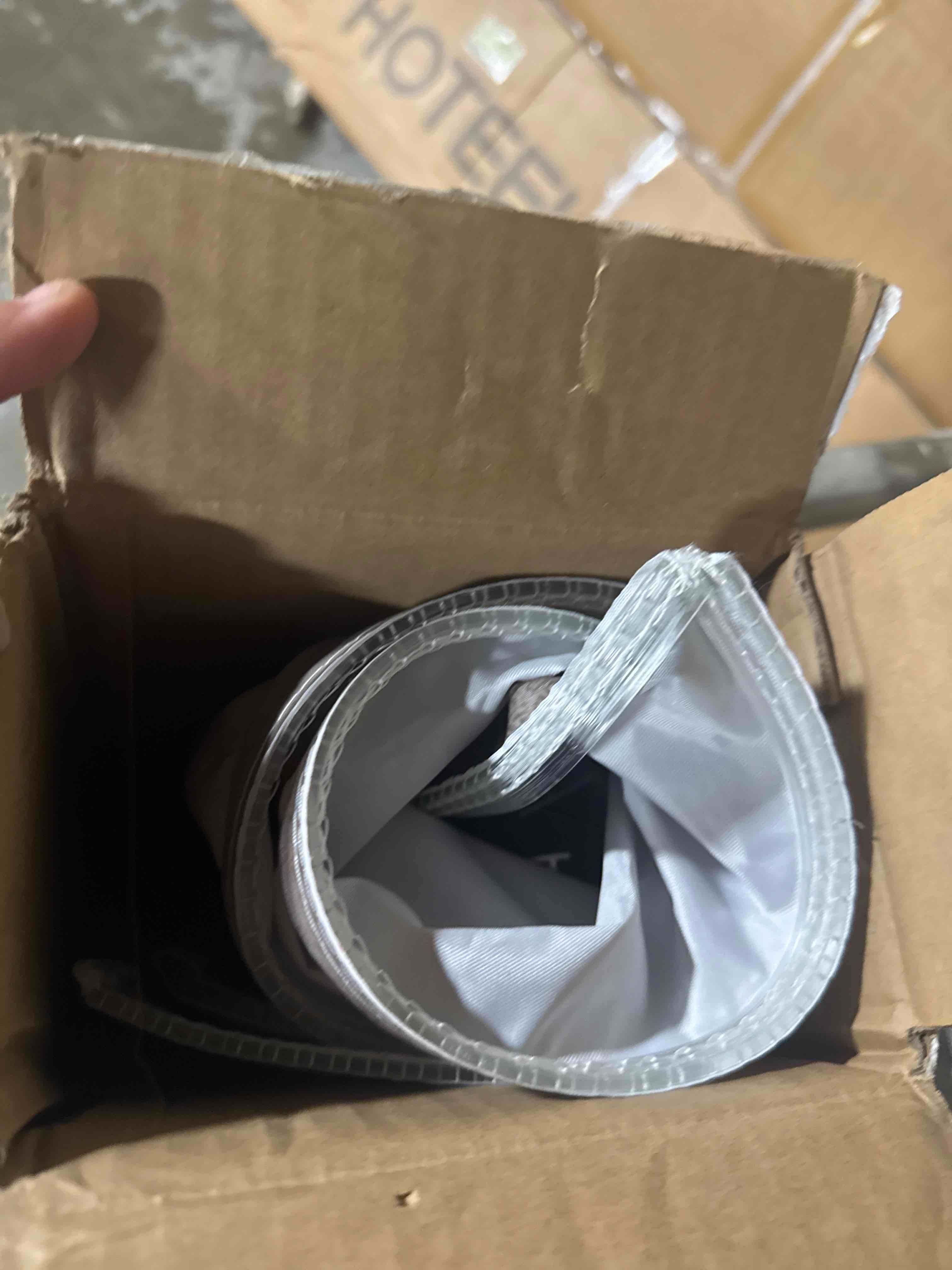 https://s3.amazonaws.com/lotting-images-prod/phillipi/TEA3365639_1760027501697.jpeg