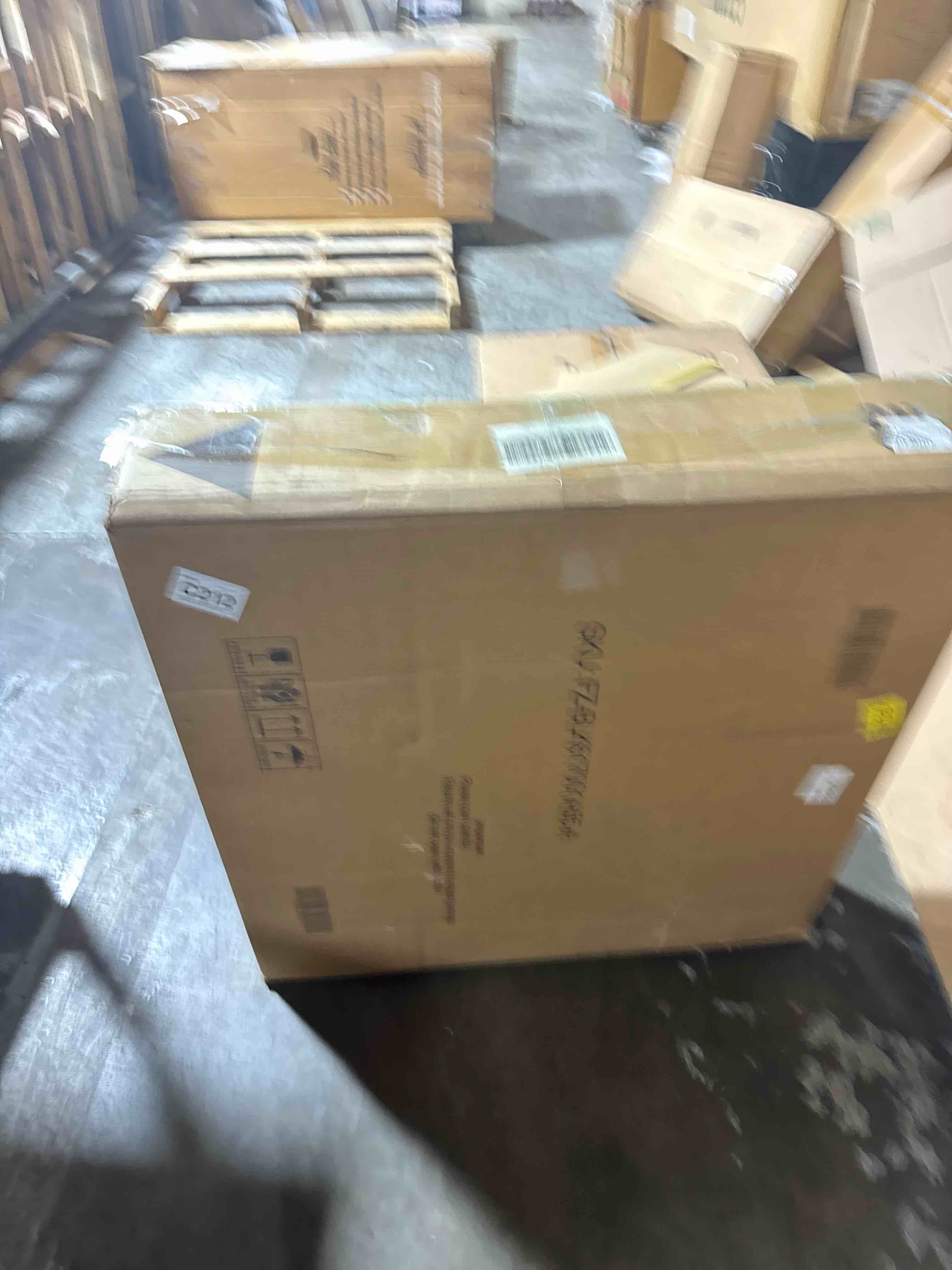 https://s3.amazonaws.com/lotting-images-prod/phillipi/TEA3365651_1760101655468.jpeg