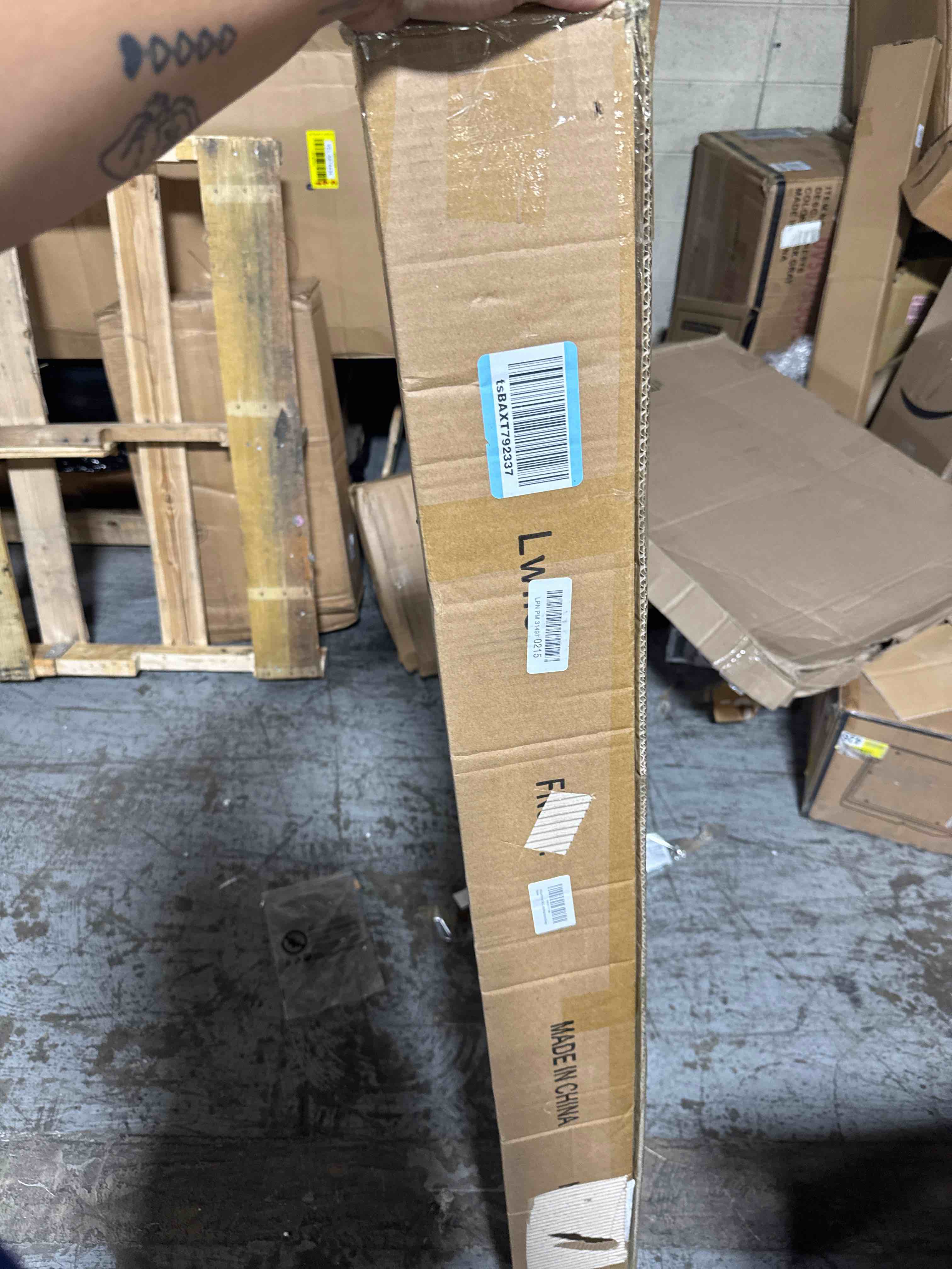https://s3.amazonaws.com/lotting-images-prod/phillipi/TEA3365668_1760103833400.jpeg