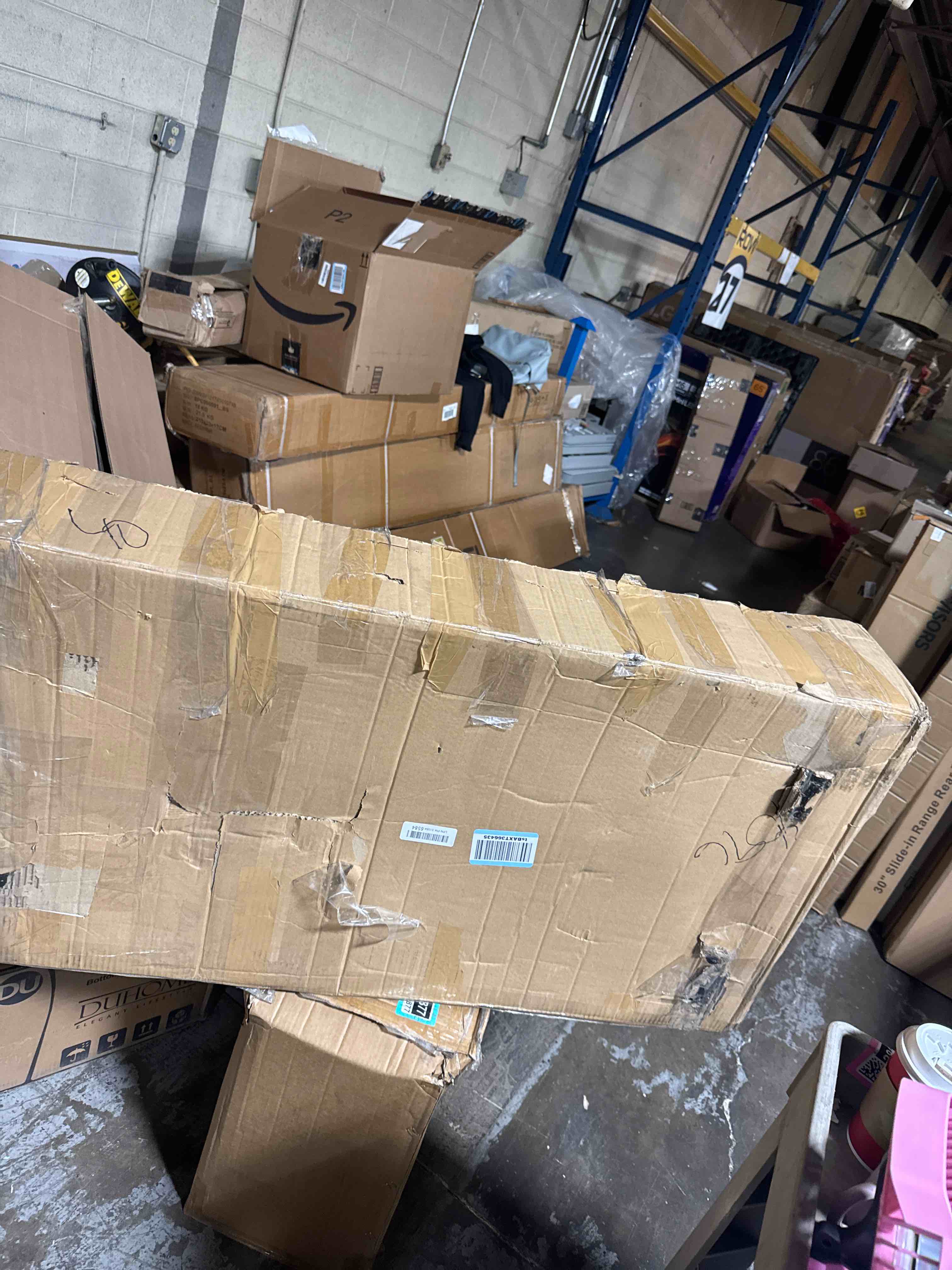 https://s3.amazonaws.com/lotting-images-prod/phillipi/TEA3365669_1760104060533.jpeg