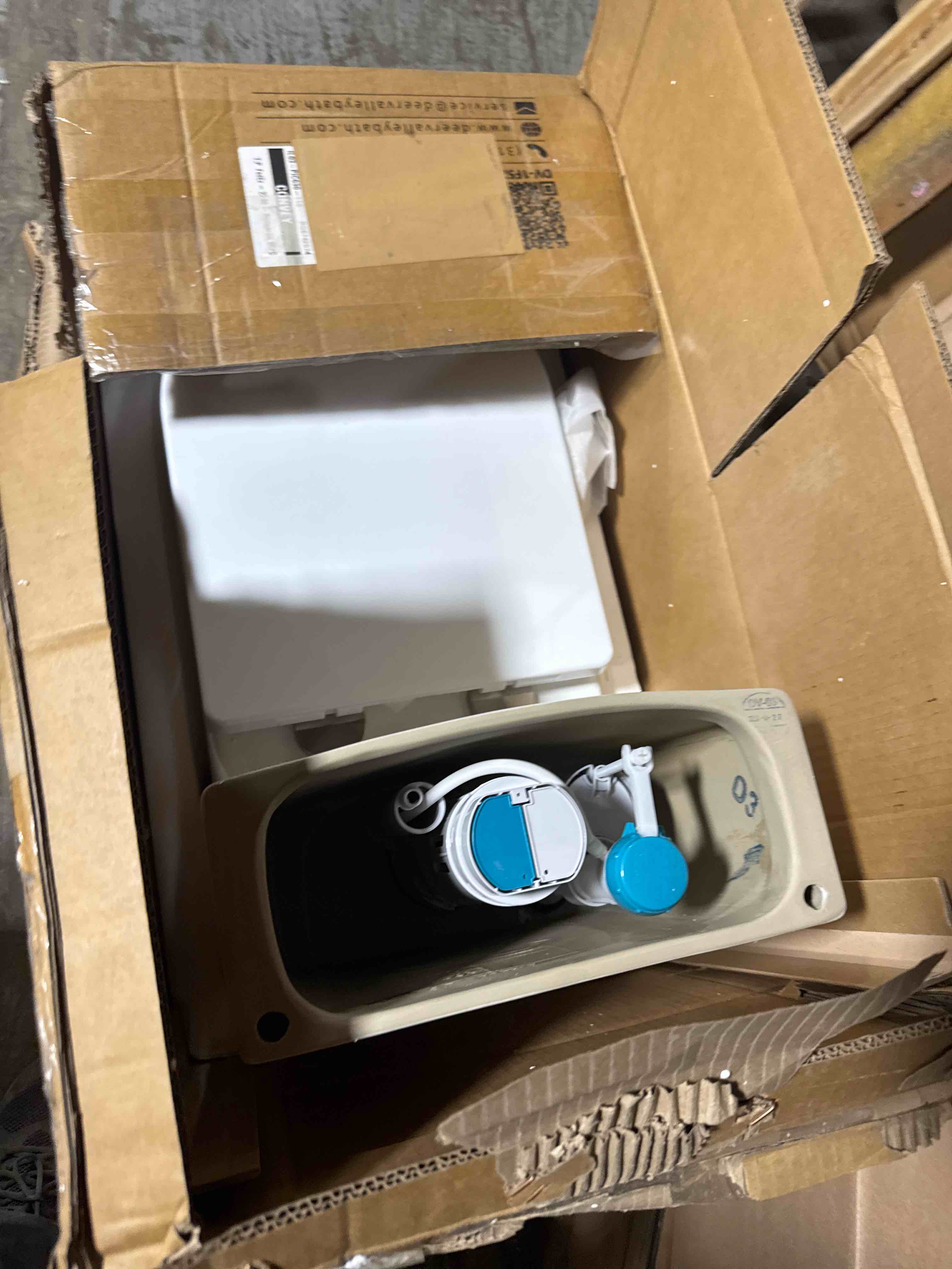 https://s3.amazonaws.com/lotting-images-prod/phillipi/TEA3365674_1760104922740.jpeg