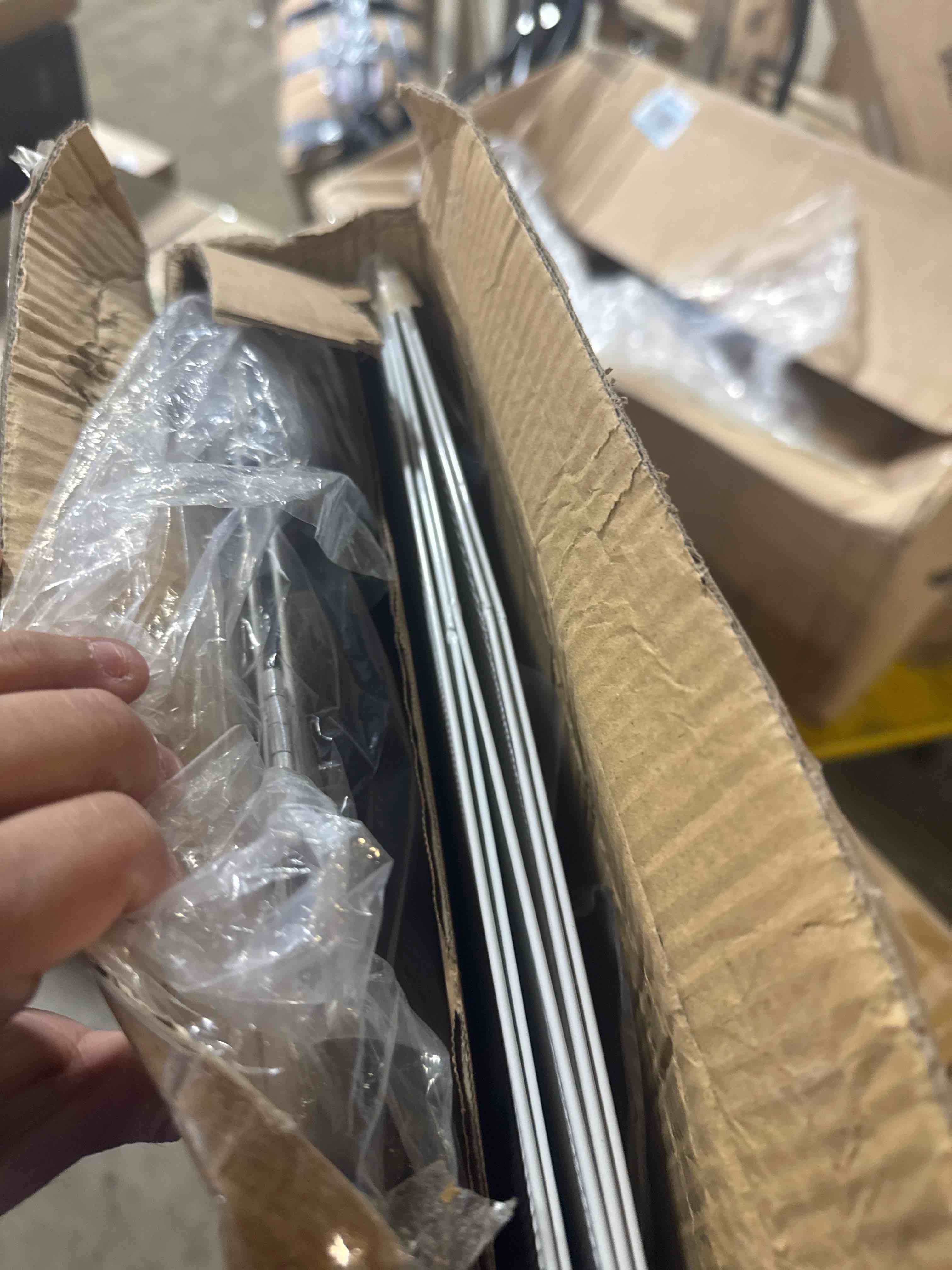 https://s3.amazonaws.com/lotting-images-prod/phillipi/TEA3365694_1760446377928.jpeg