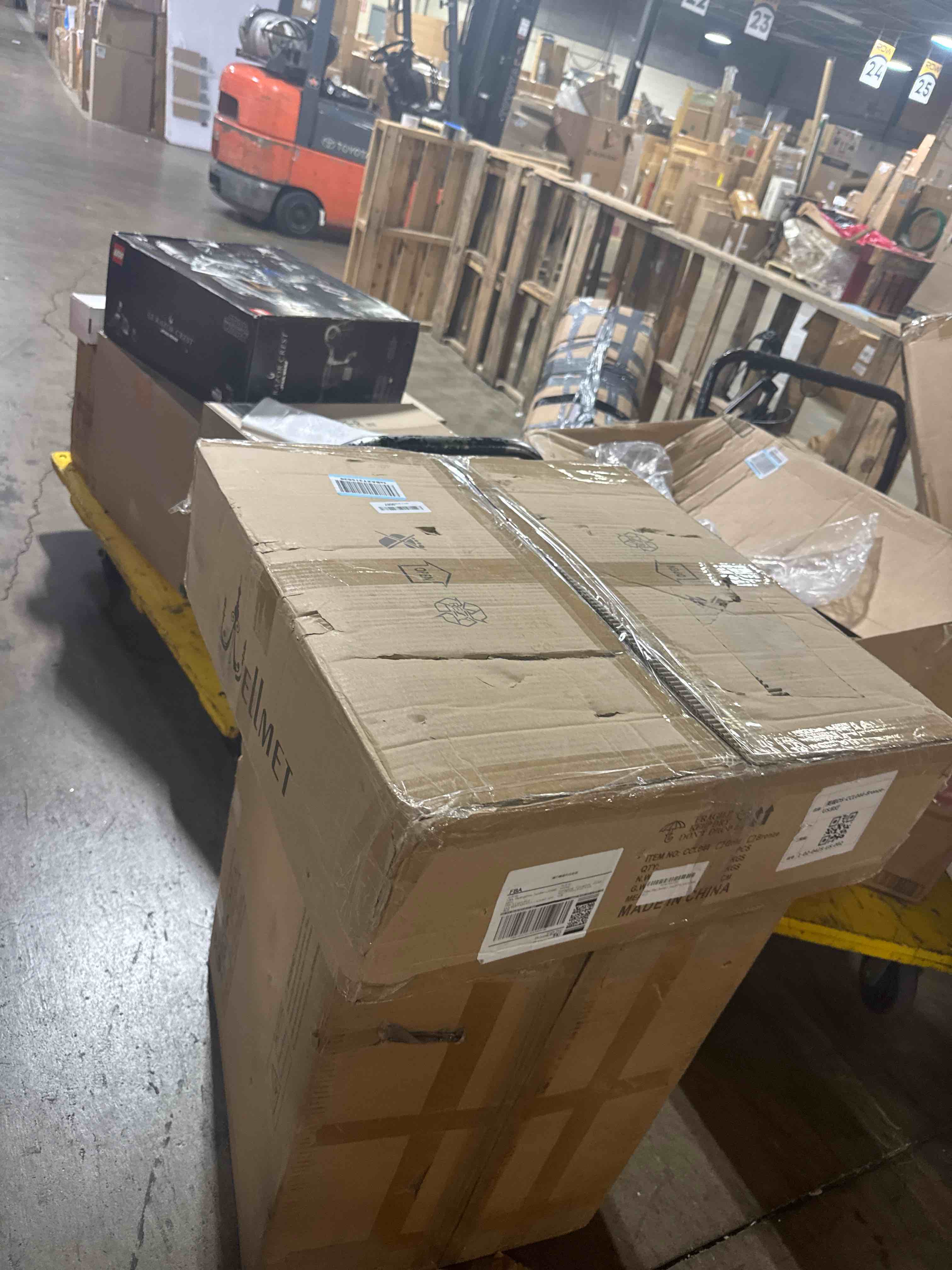 https://s3.amazonaws.com/lotting-images-prod/phillipi/TEA3365695_1760446454439.jpeg