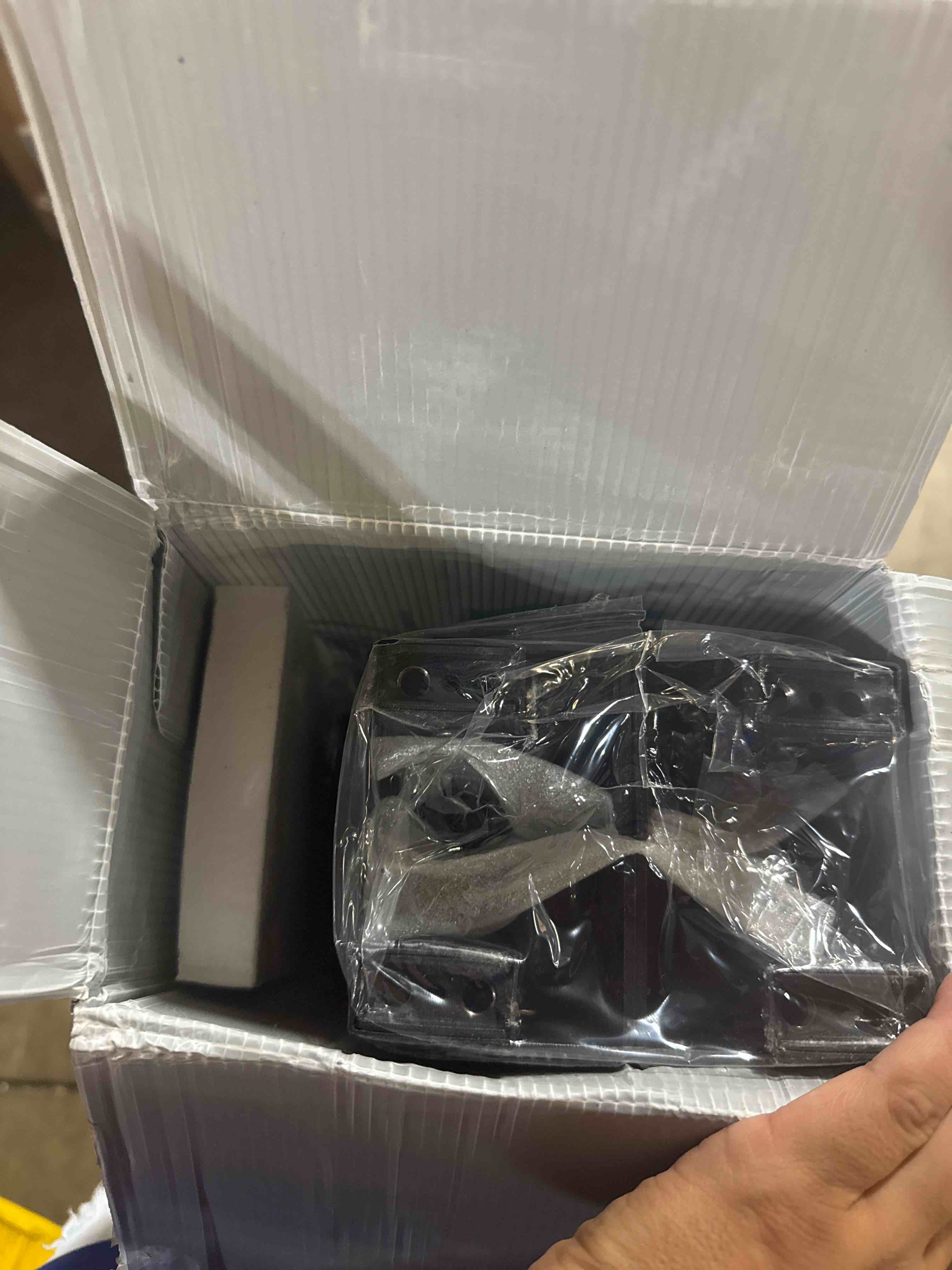 https://s3.amazonaws.com/lotting-images-prod/phillipi/TEA3365703_1760448704572.jpeg