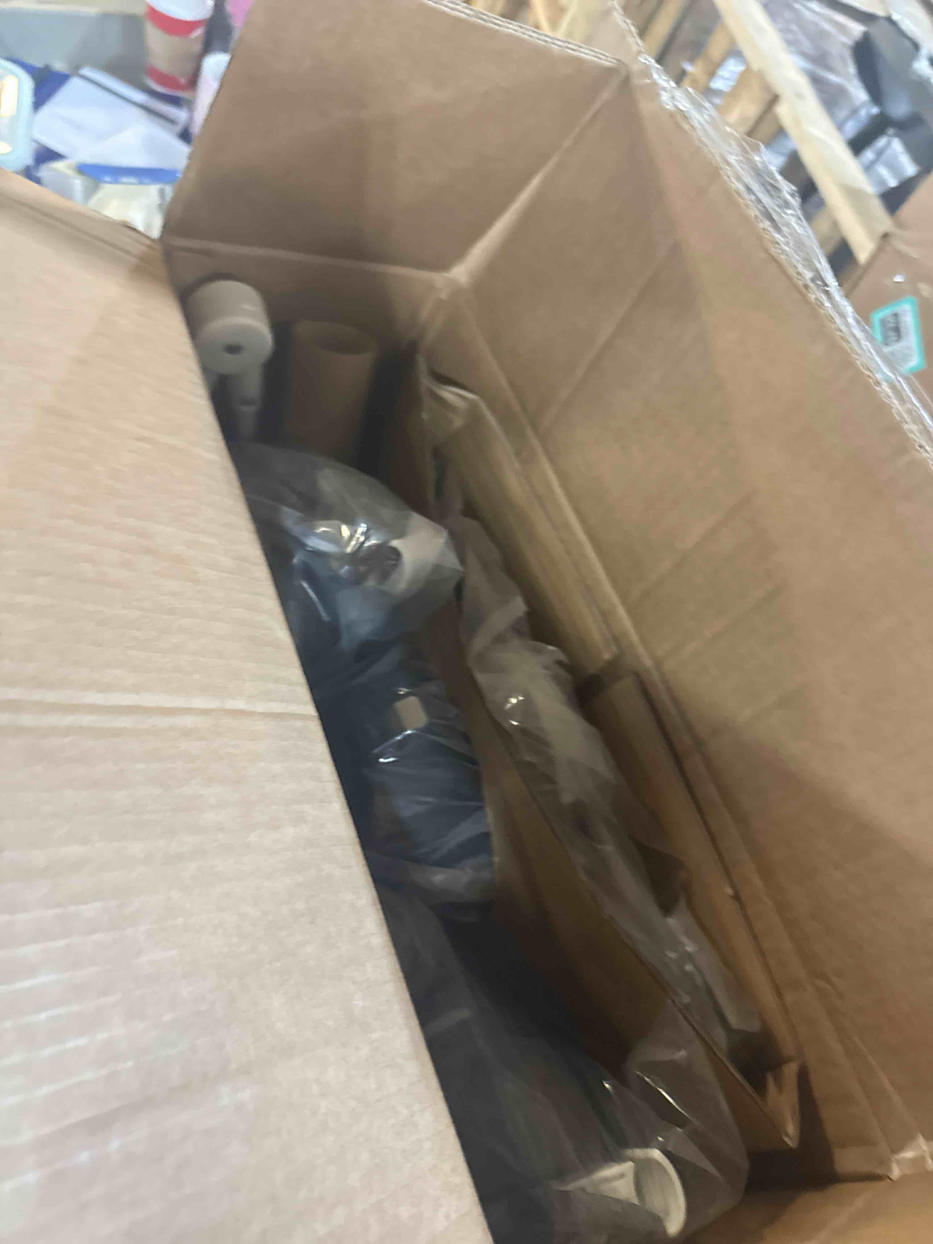https://s3.amazonaws.com/lotting-images-prod/phillipi/TEA3365728_1760452245010.jpeg