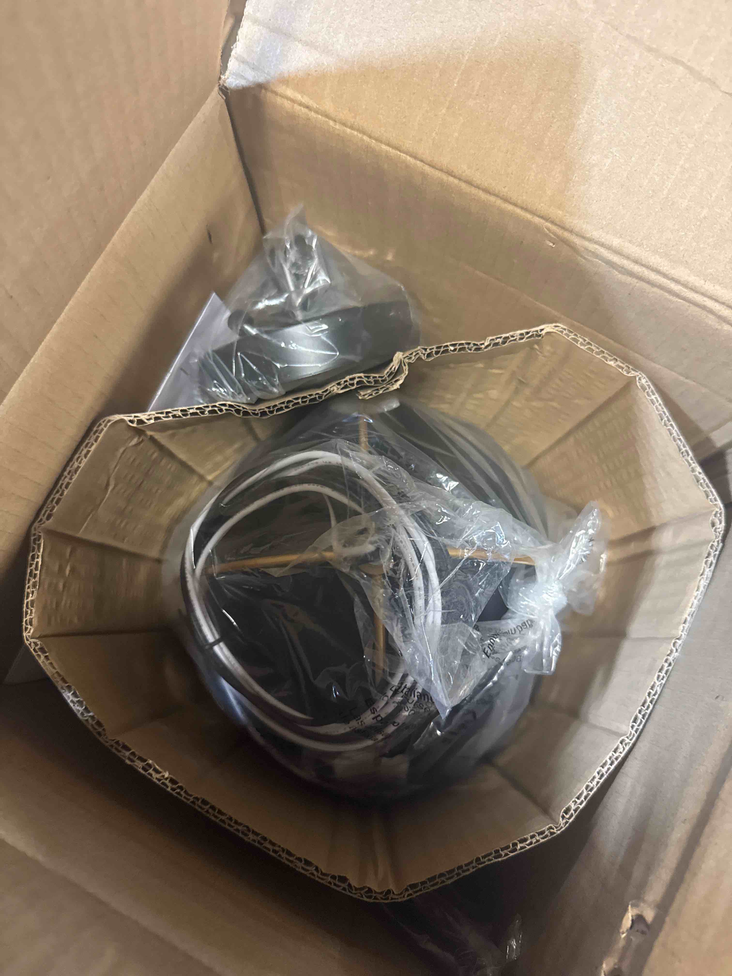 https://s3.amazonaws.com/lotting-images-prod/phillipi/TEA3365750_1760531256361.jpeg