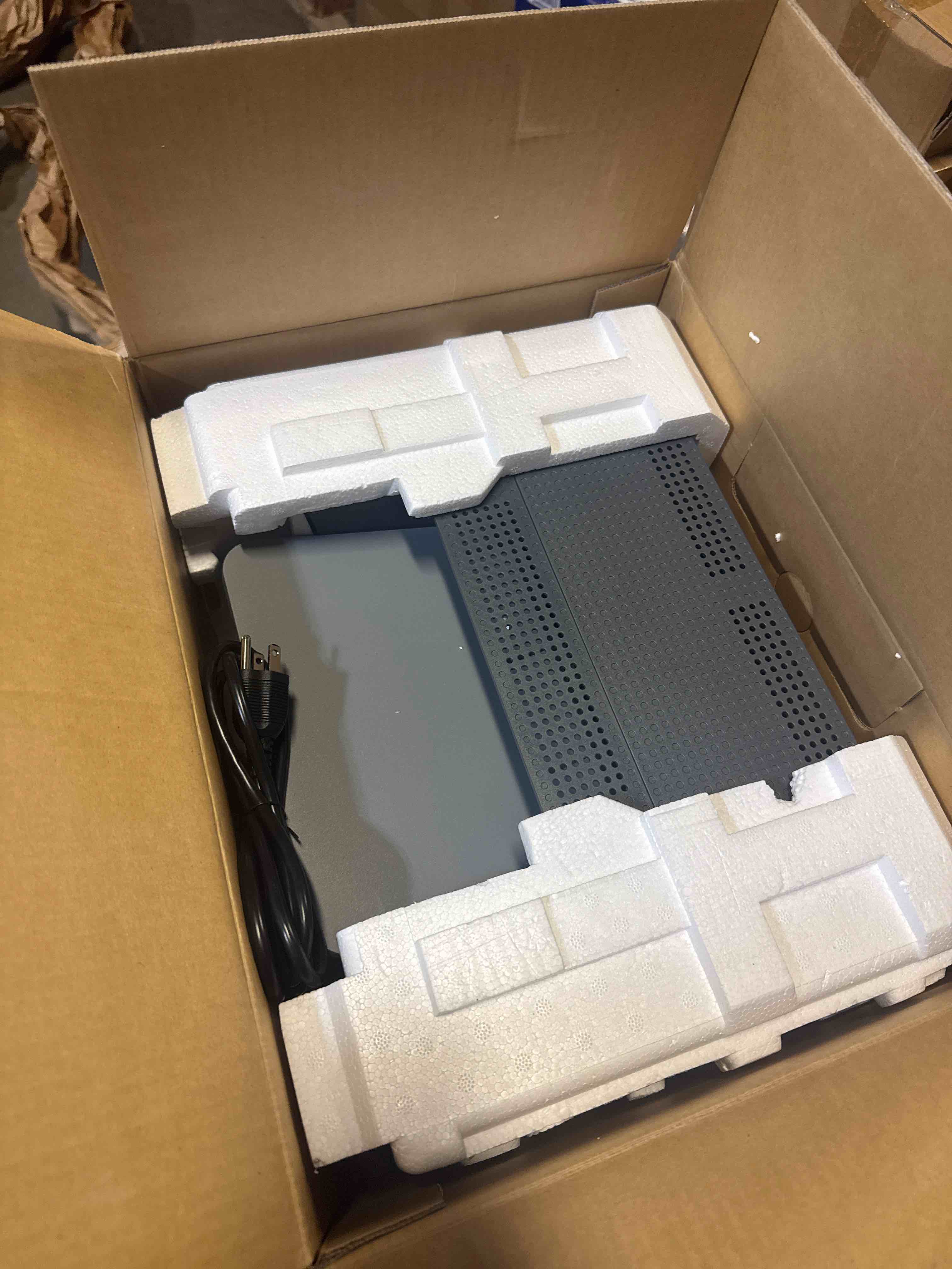 https://s3.amazonaws.com/lotting-images-prod/phillipi/TEA3365781_1760534525621.jpeg
