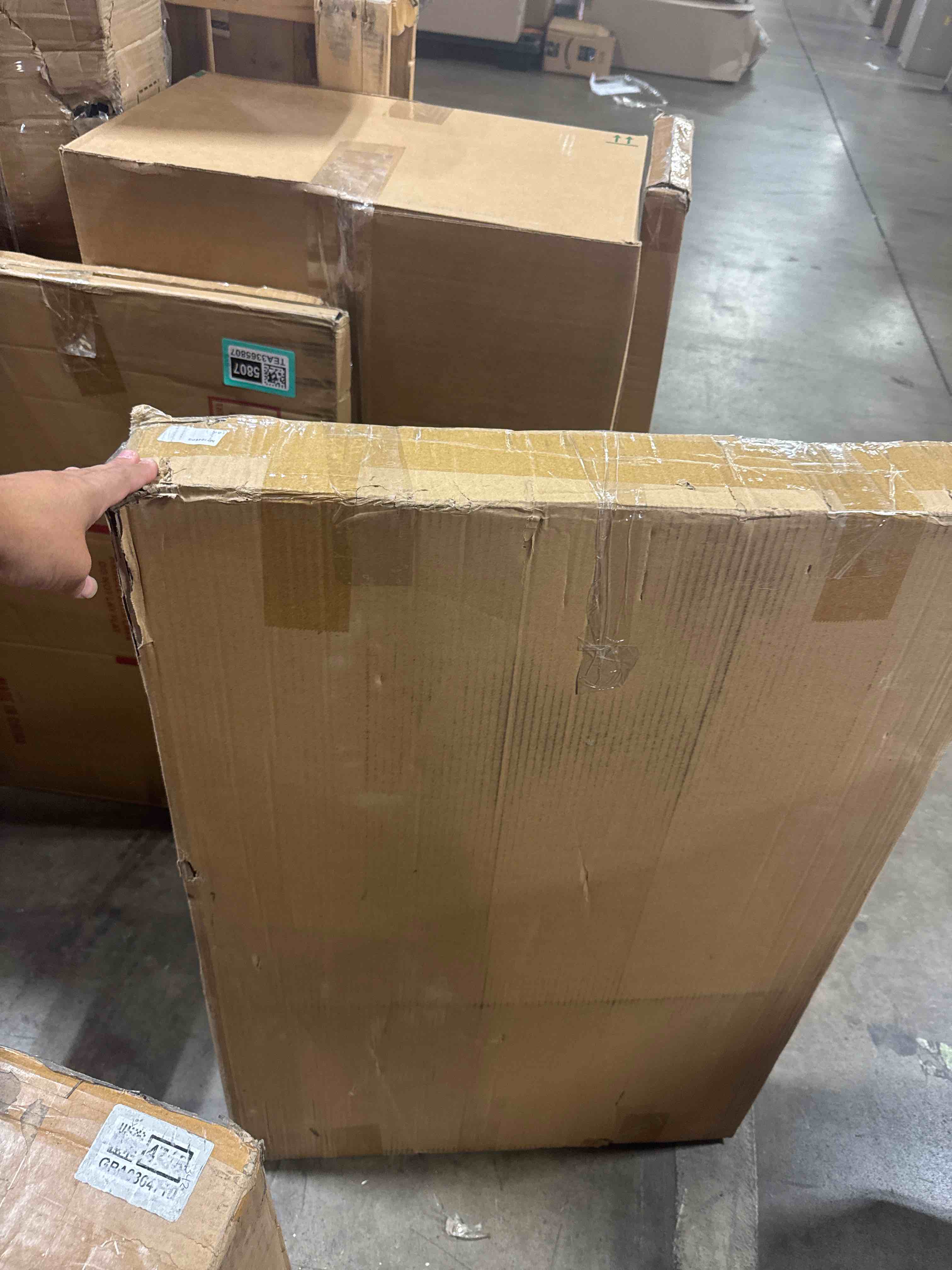 https://s3.amazonaws.com/lotting-images-prod/phillipi/TEA3365808_1760626648931.jpeg