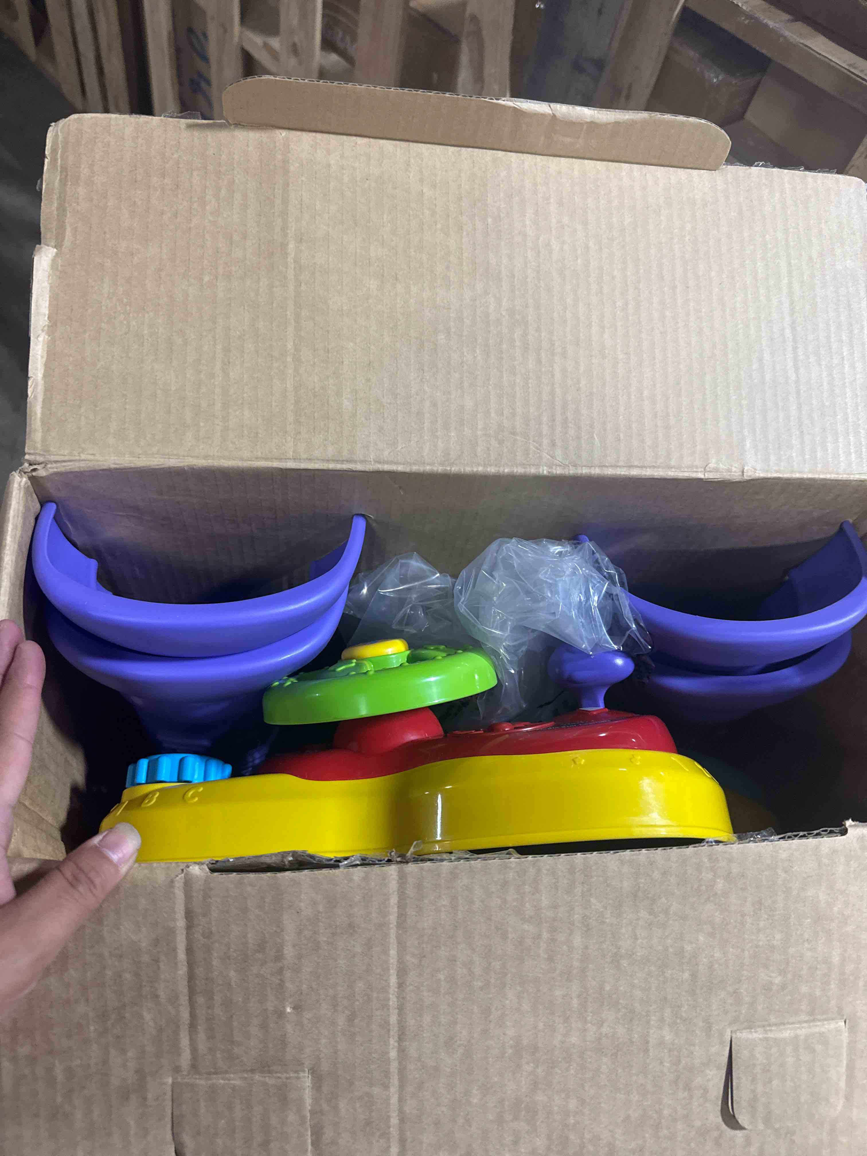 https://s3.amazonaws.com/lotting-images-prod/phillipi/TEA3365823_1760629073182.jpeg