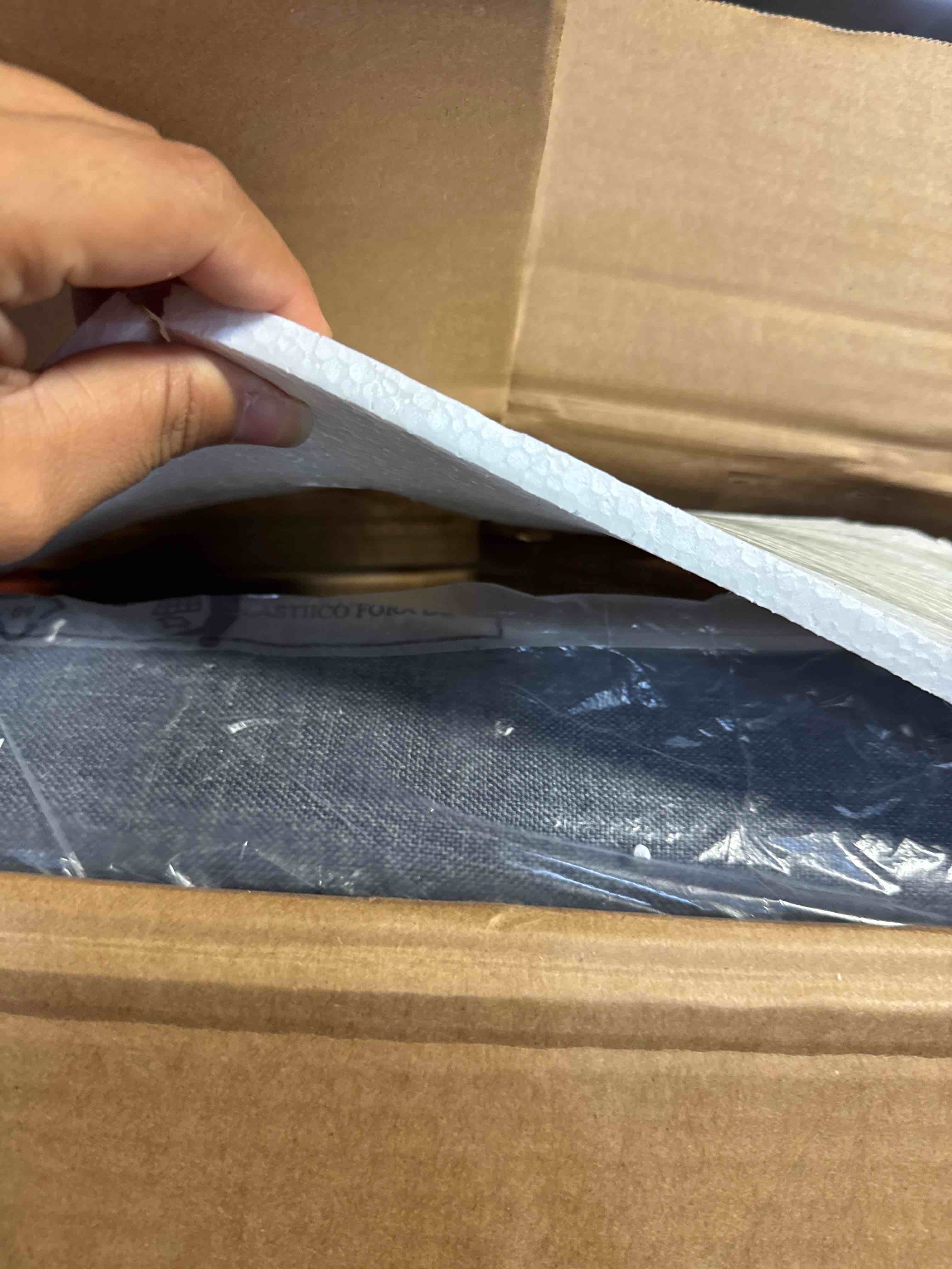 https://s3.amazonaws.com/lotting-images-prod/phillipi/TEA3365939_1760797123259.jpeg