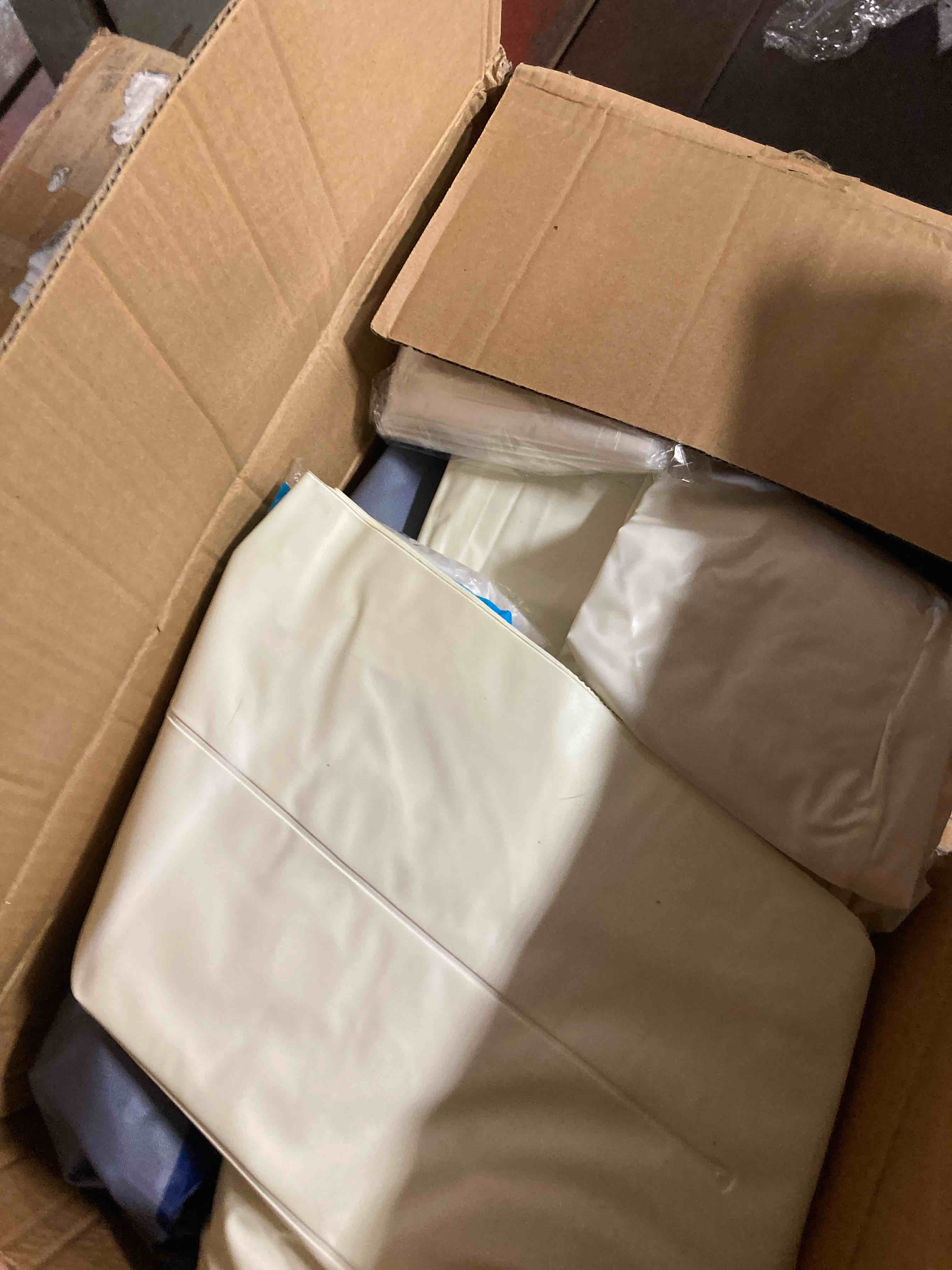 https://s3.amazonaws.com/lotting-images-prod/phillipi/TEA3365961_1760981479720.jpeg