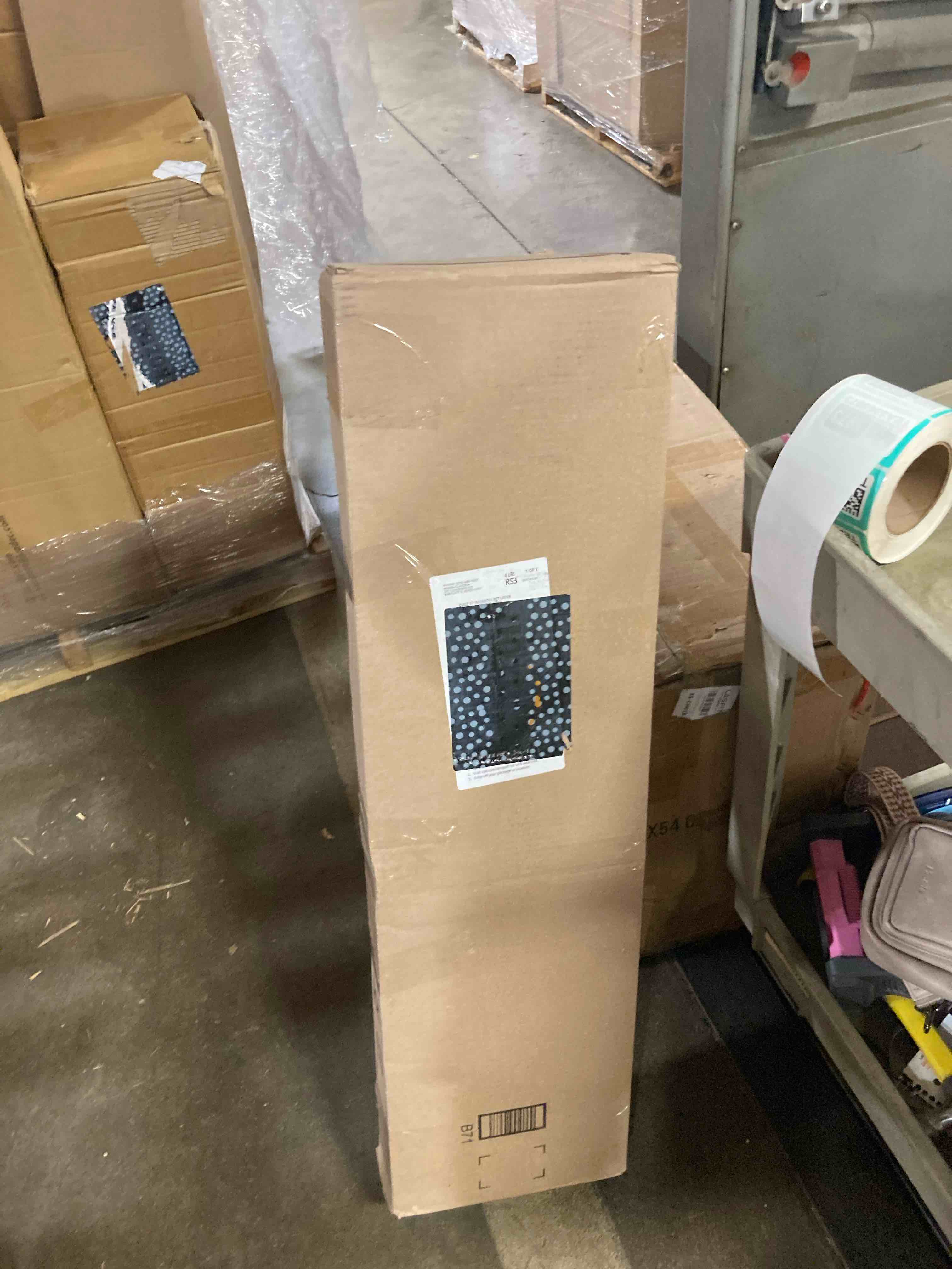 https://s3.amazonaws.com/lotting-images-prod/phillipi/TEA3365967_1760982199279.jpeg