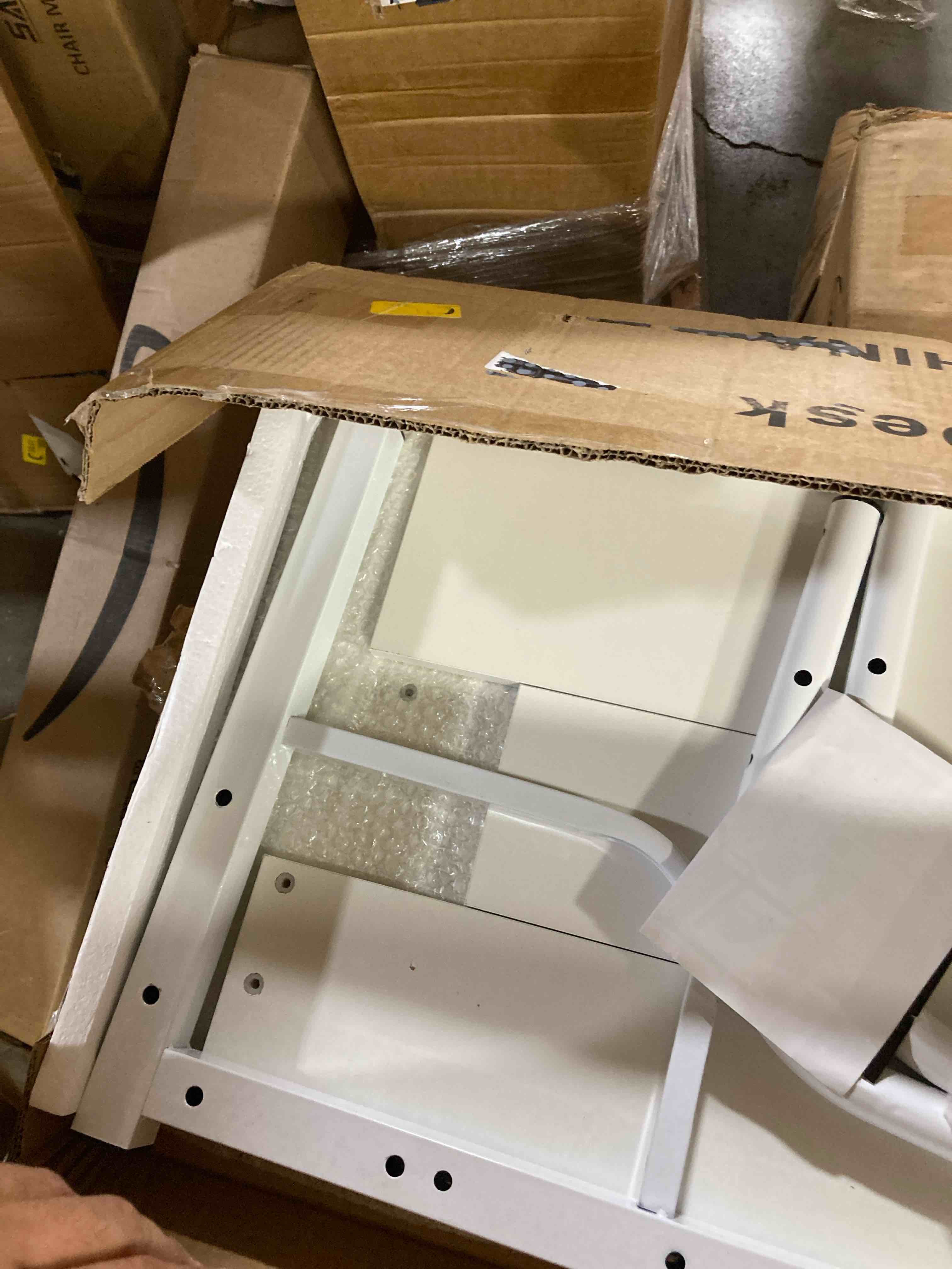 https://s3.amazonaws.com/lotting-images-prod/phillipi/TEA3365969_1760983130870.jpeg