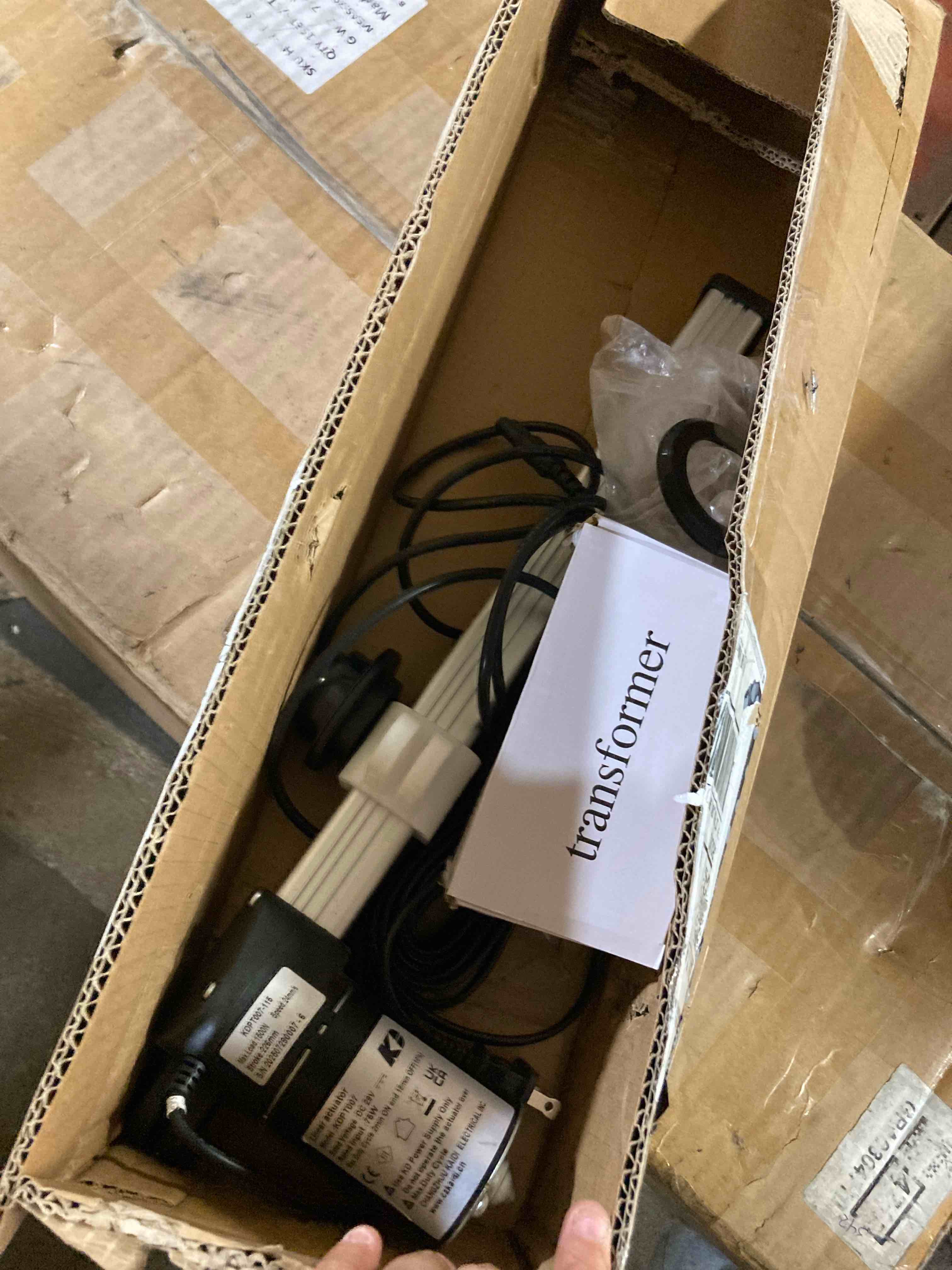 https://s3.amazonaws.com/lotting-images-prod/phillipi/TEA3365980_1760984602163.jpeg