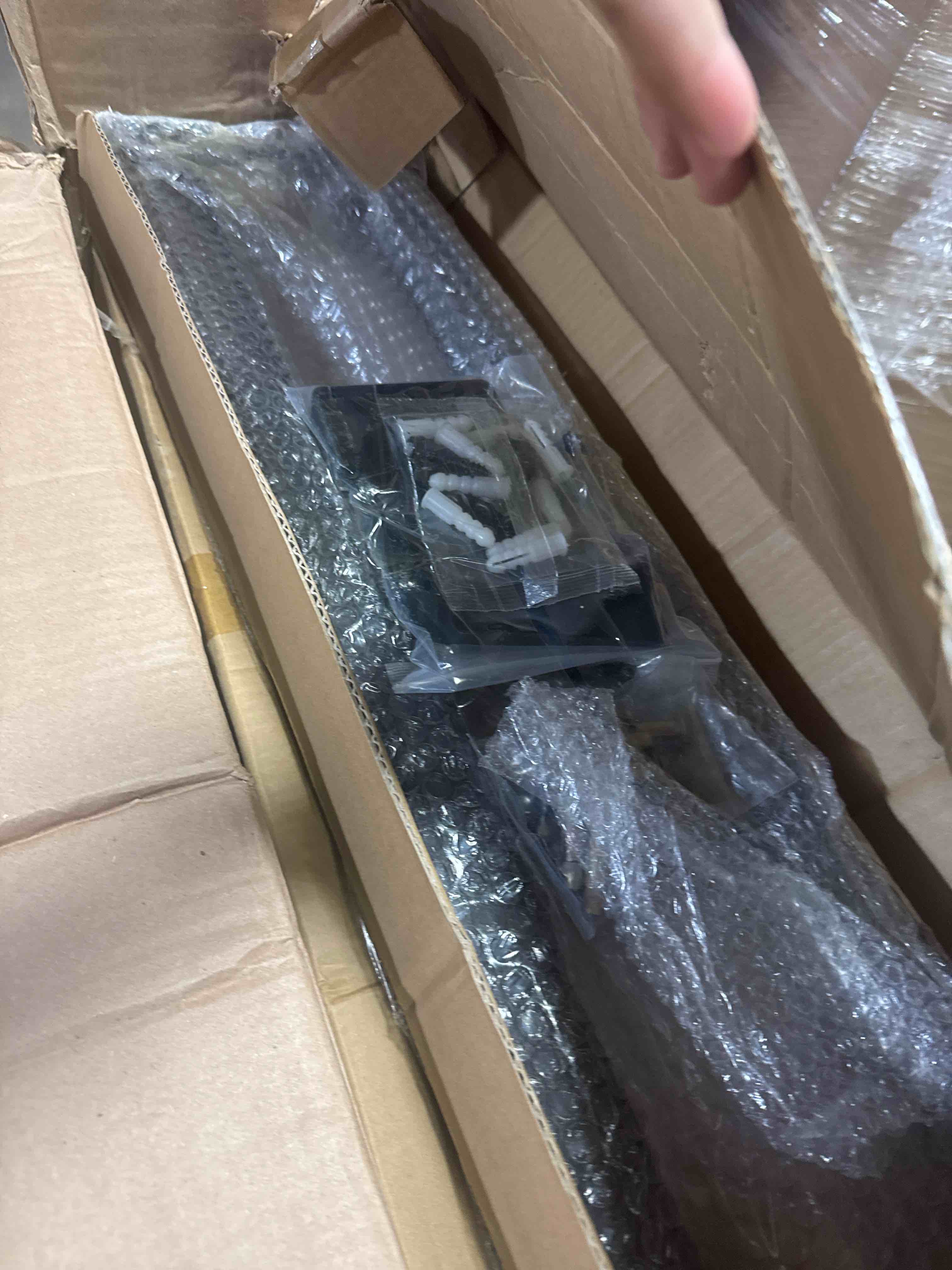 https://s3.amazonaws.com/lotting-images-prod/phillipi/TEA3366021_1761136867360.jpeg