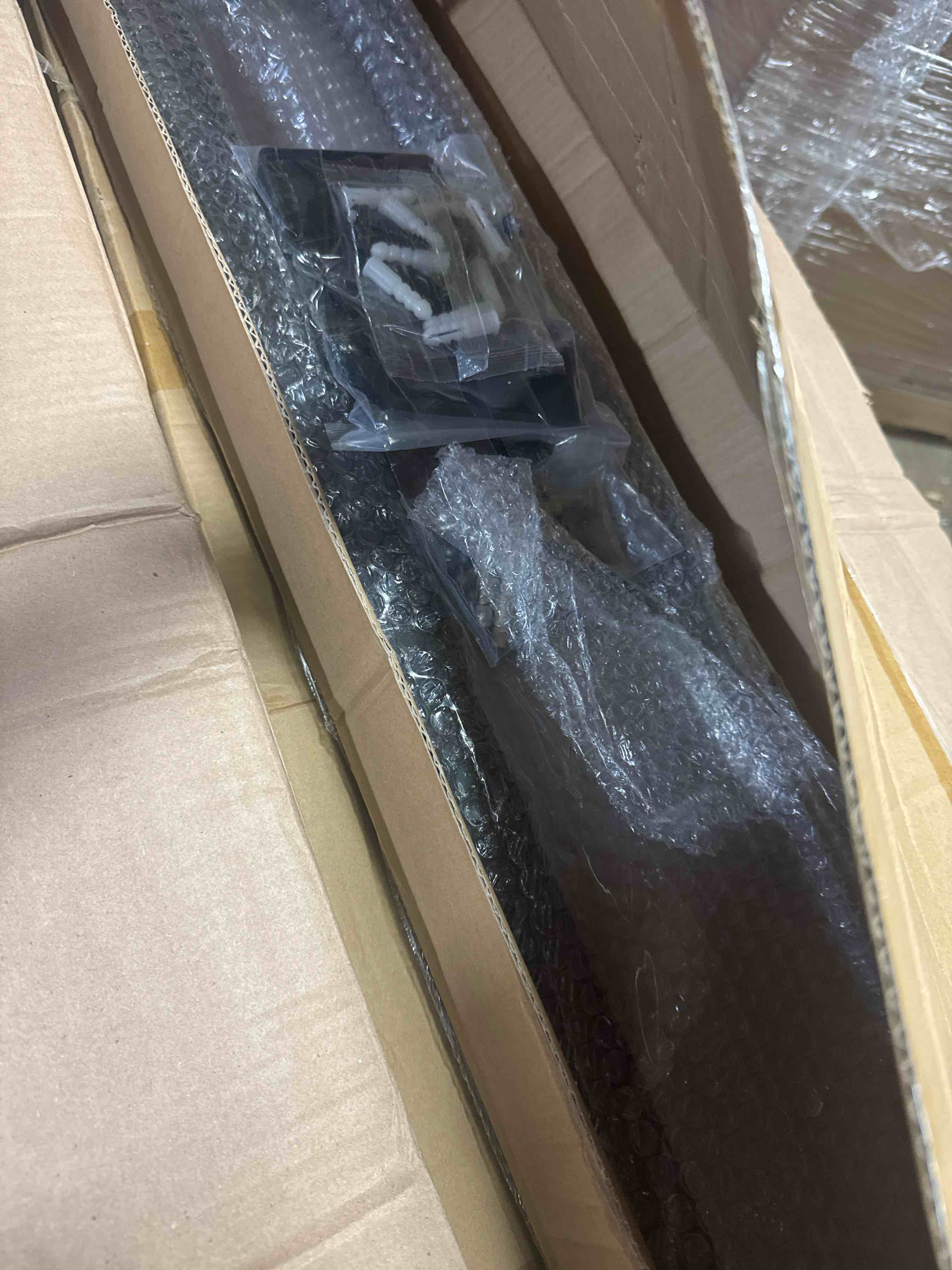 https://s3.amazonaws.com/lotting-images-prod/phillipi/TEA3366021_1761136868370.jpeg