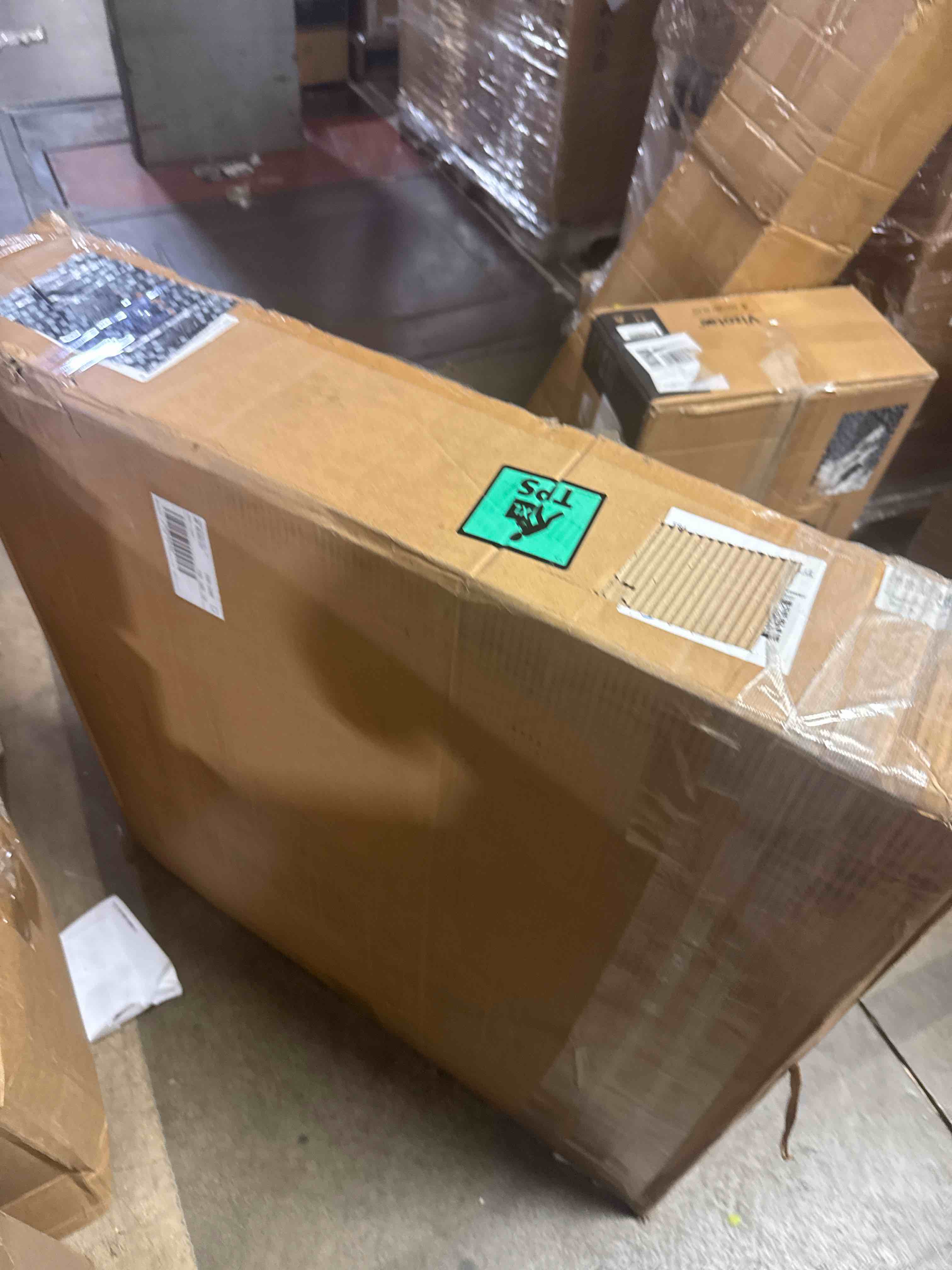 https://s3.amazonaws.com/lotting-images-prod/phillipi/TEA3366023_1761137225593.jpeg
