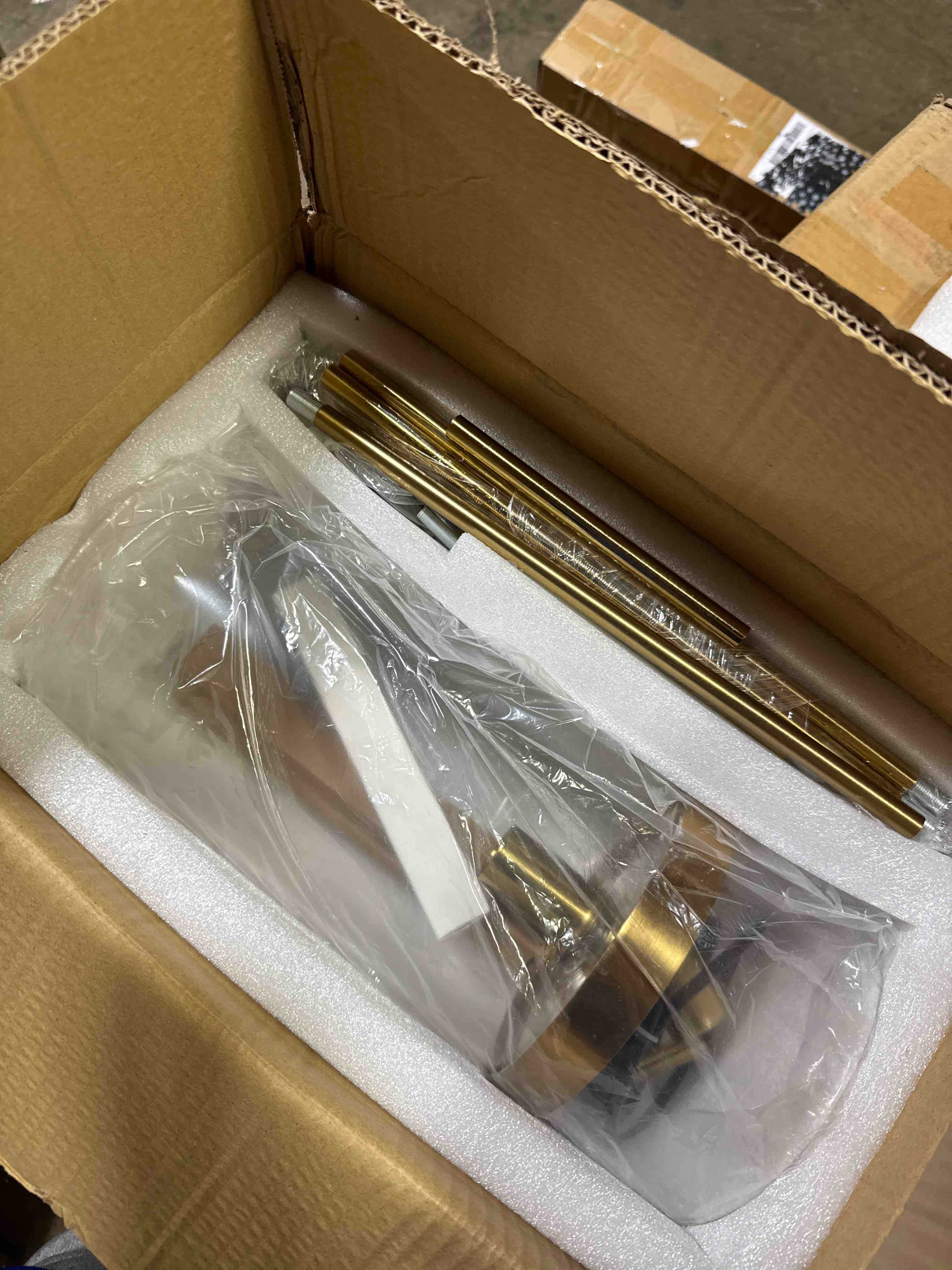 https://s3.amazonaws.com/lotting-images-prod/phillipi/TEA3366087_1761161101711.jpeg