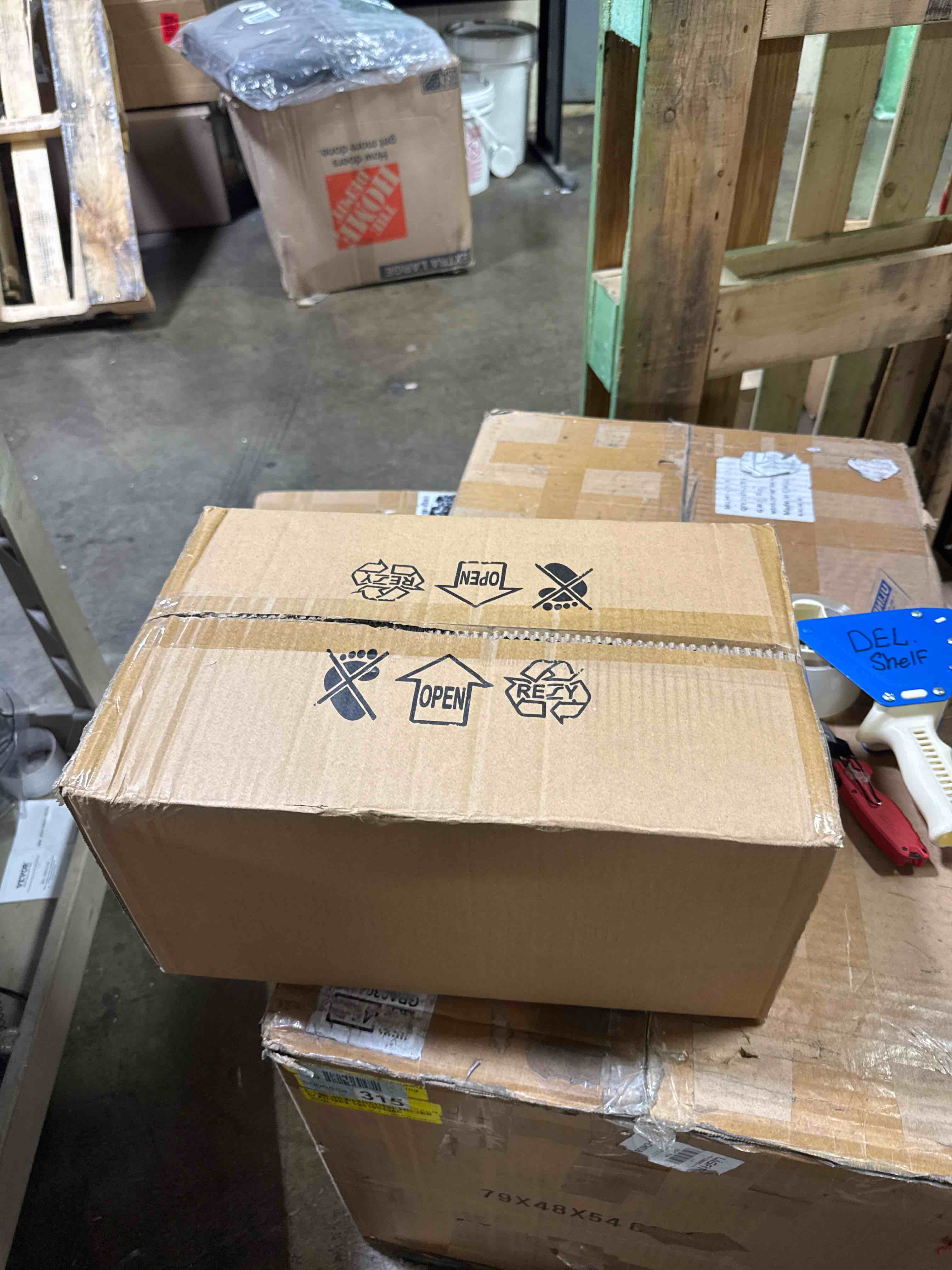 https://s3.amazonaws.com/lotting-images-prod/phillipi/TEA3366087_1761161115068.jpeg