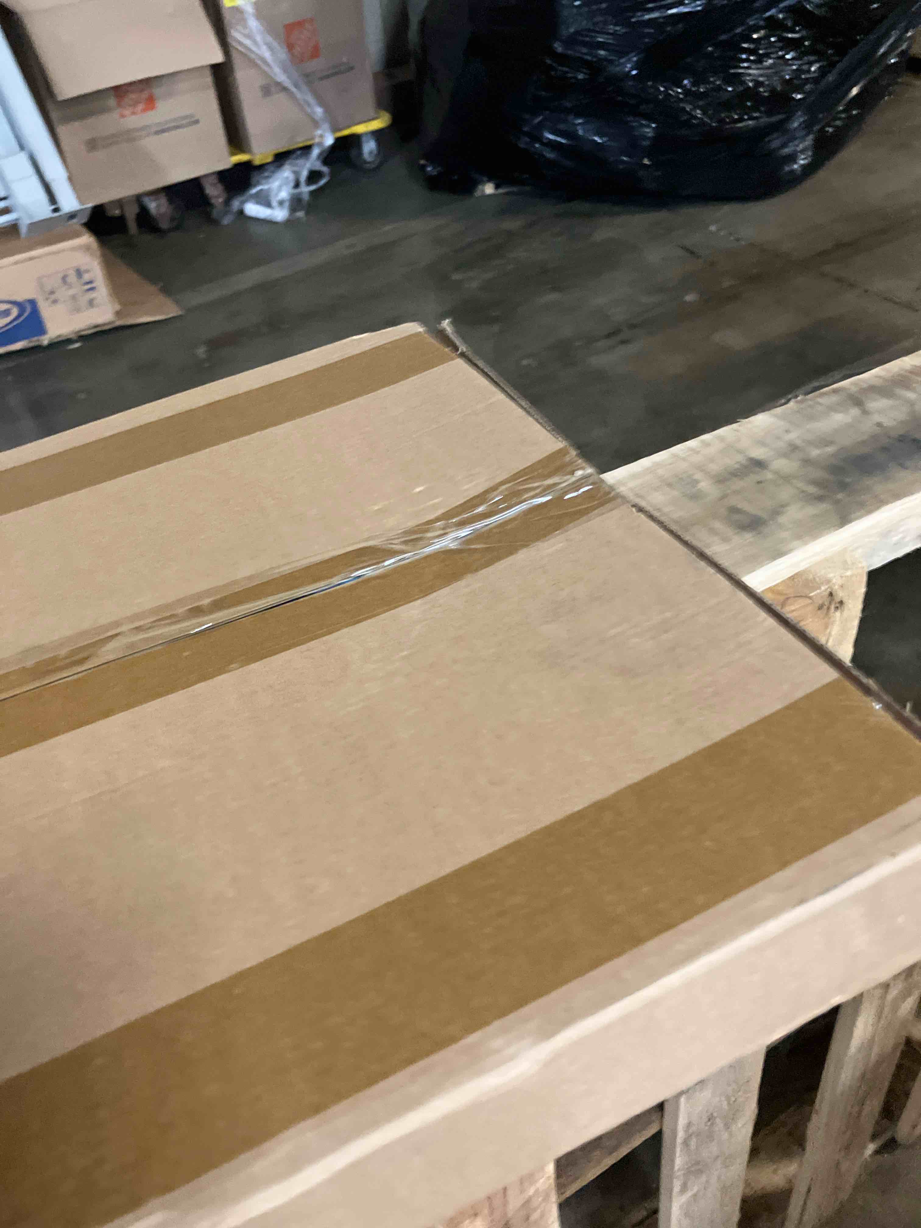 https://s3.amazonaws.com/lotting-images-prod/phillipi/TEA3367115_1751981174224.jpeg