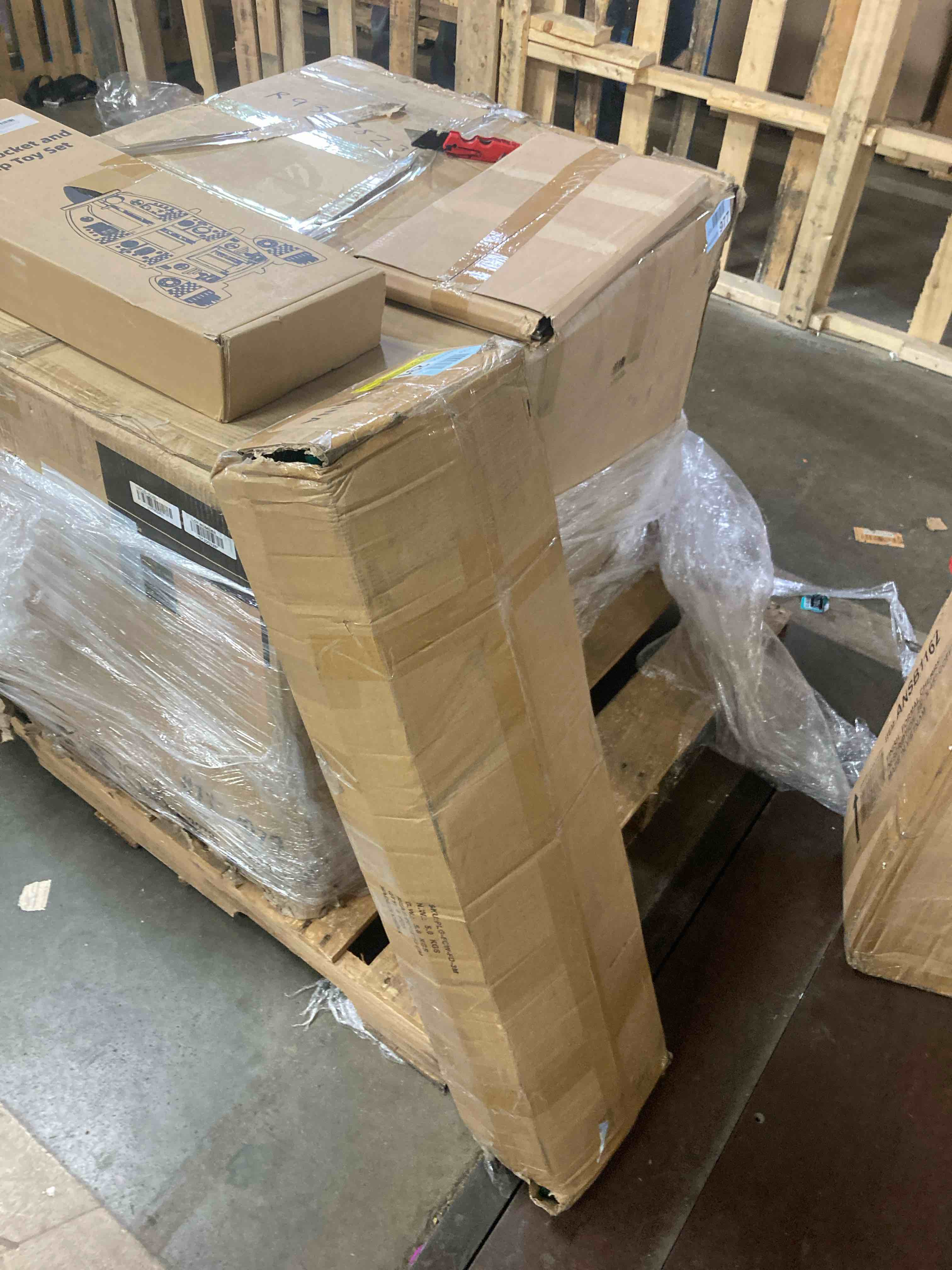https://s3.amazonaws.com/lotting-images-prod/phillipi/TEA3367258_1752516052589.jpeg