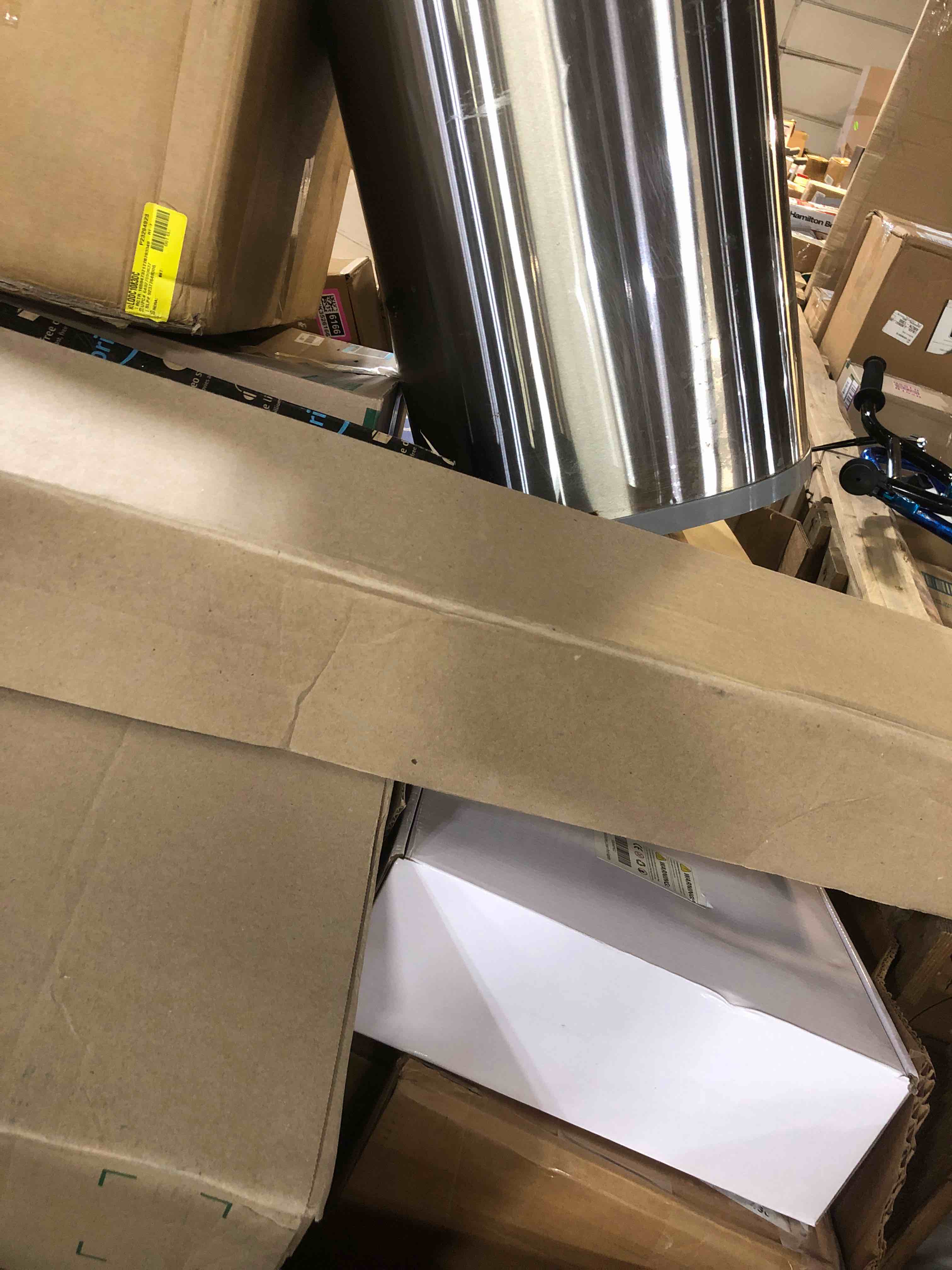 https://s3.amazonaws.com/lotting-images-prod/phillipi/TEA3367298_1752520092886.jpeg