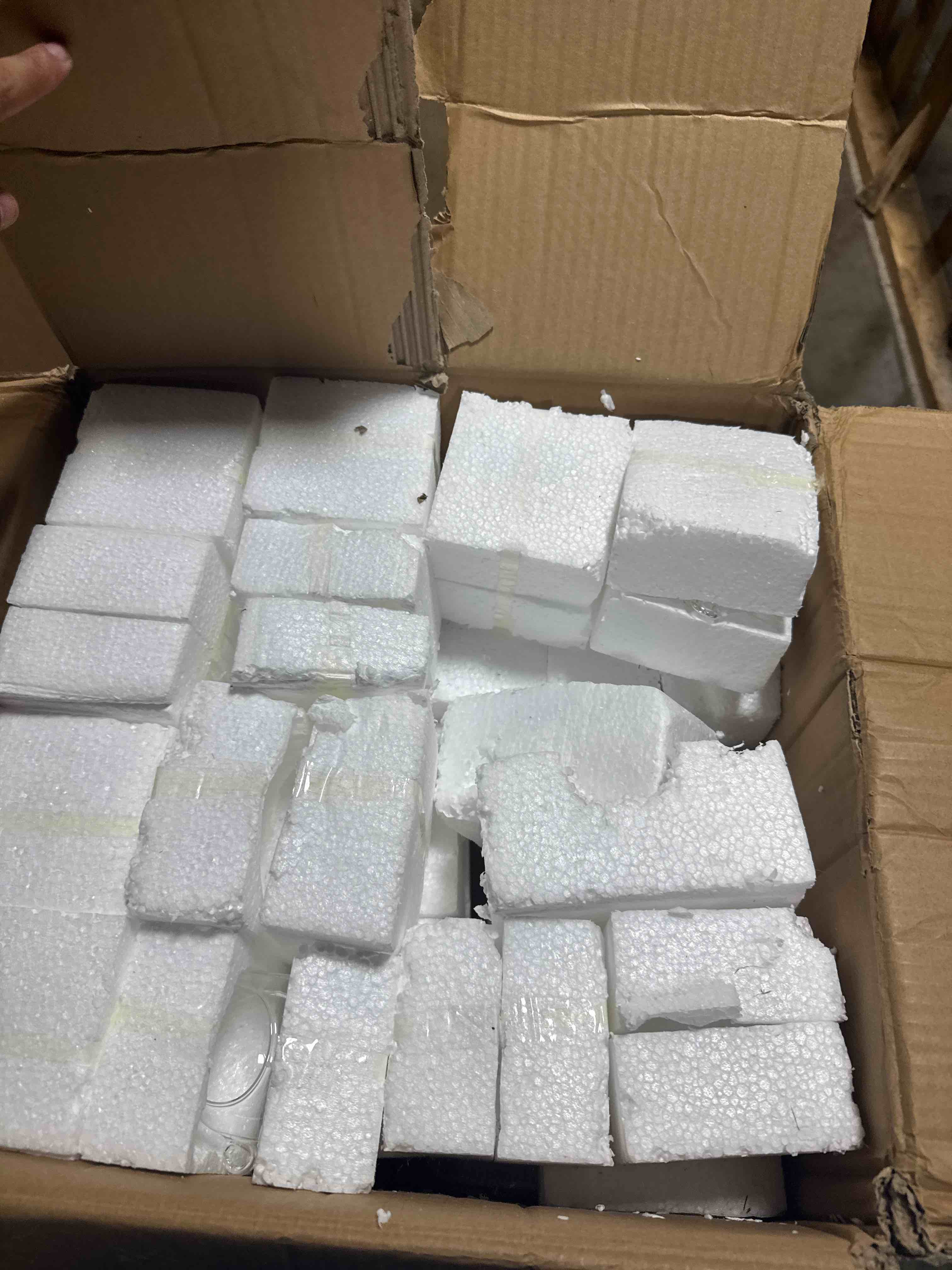 https://s3.amazonaws.com/lotting-images-prod/phillipi/TEA3367304_1752586712024.jpeg