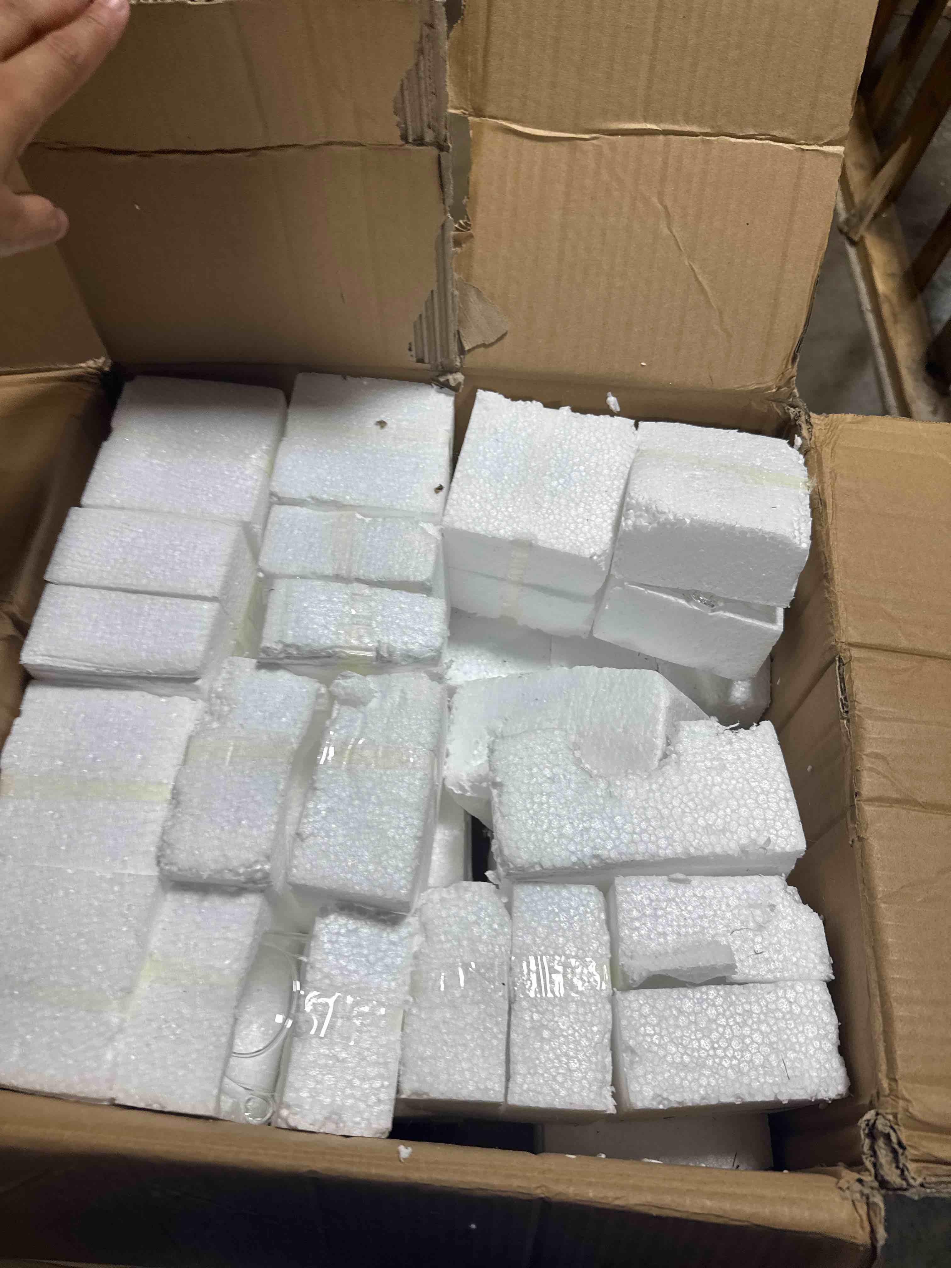 https://s3.amazonaws.com/lotting-images-prod/phillipi/TEA3367304_1752586712938.jpeg