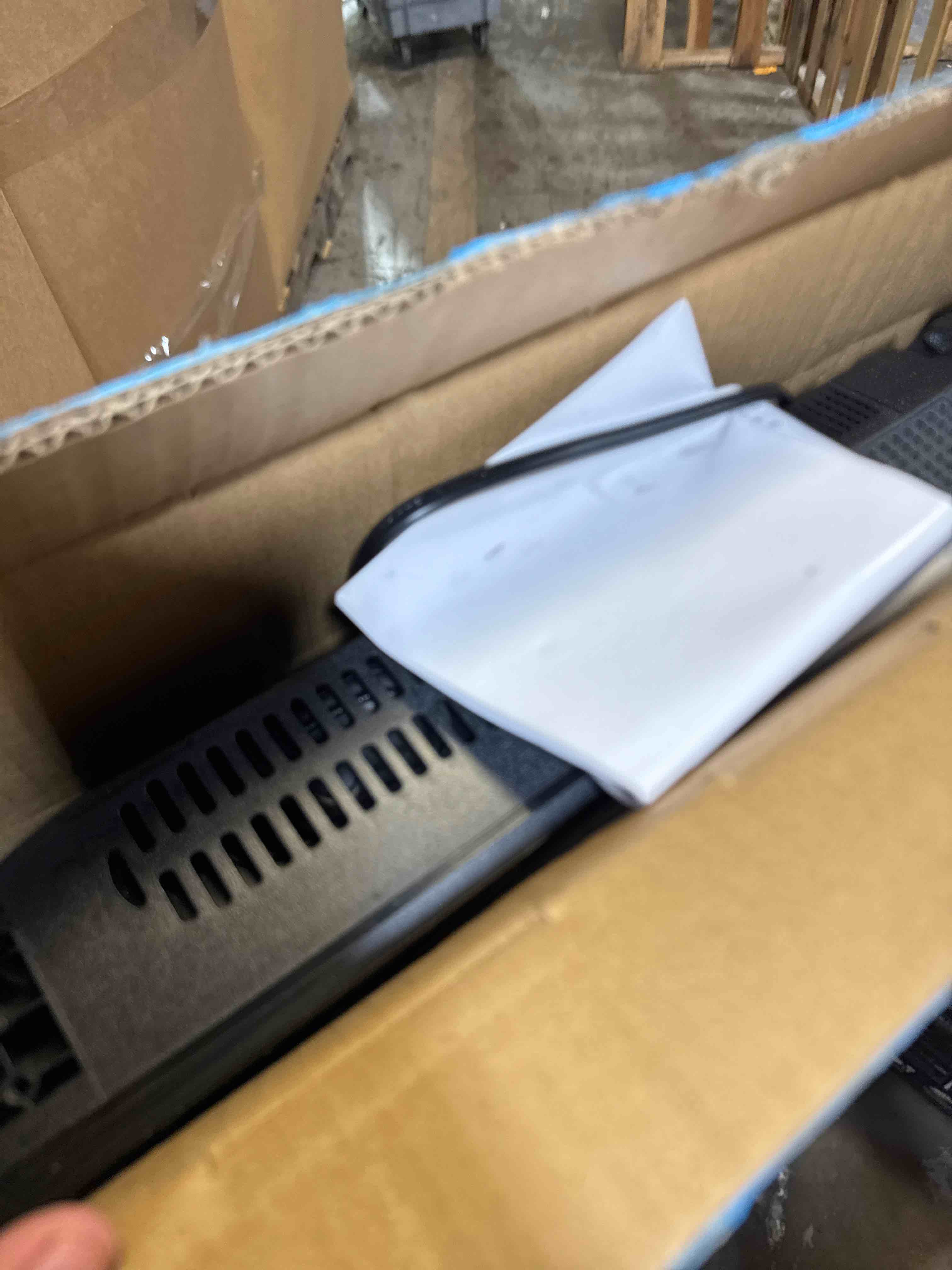 https://s3.amazonaws.com/lotting-images-prod/phillipi/TEA3367359_1752595940637.jpeg