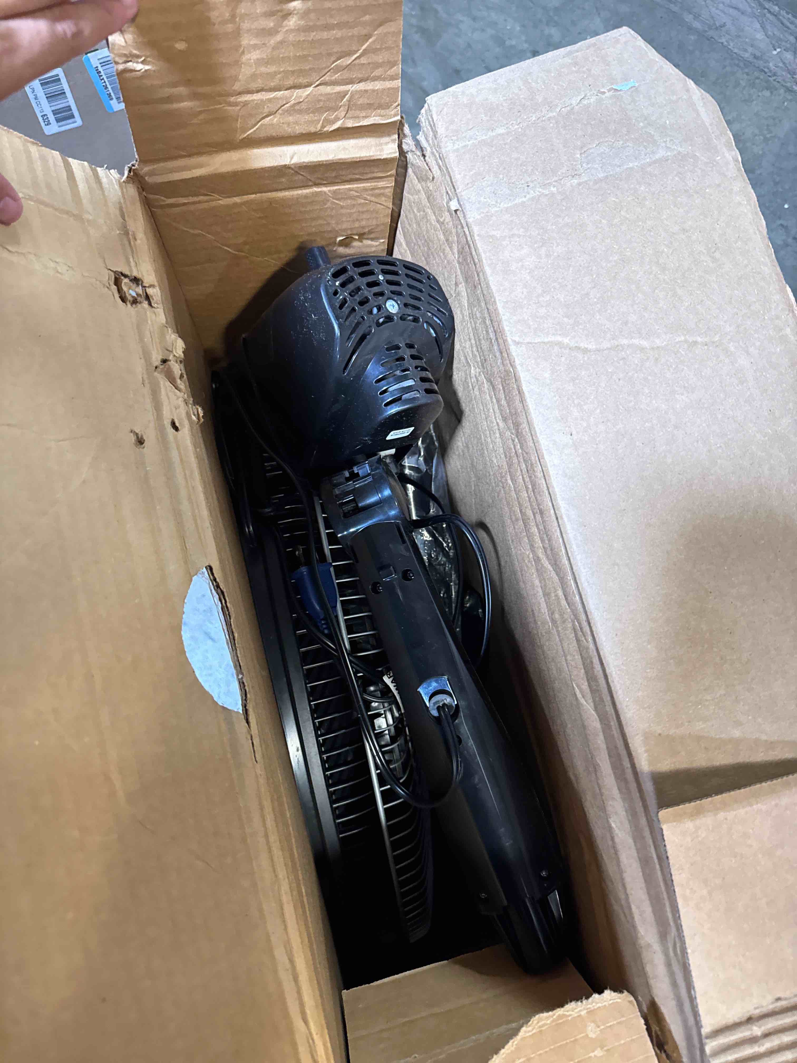 https://s3.amazonaws.com/lotting-images-prod/phillipi/TEA3367360_1752596042567.jpeg
