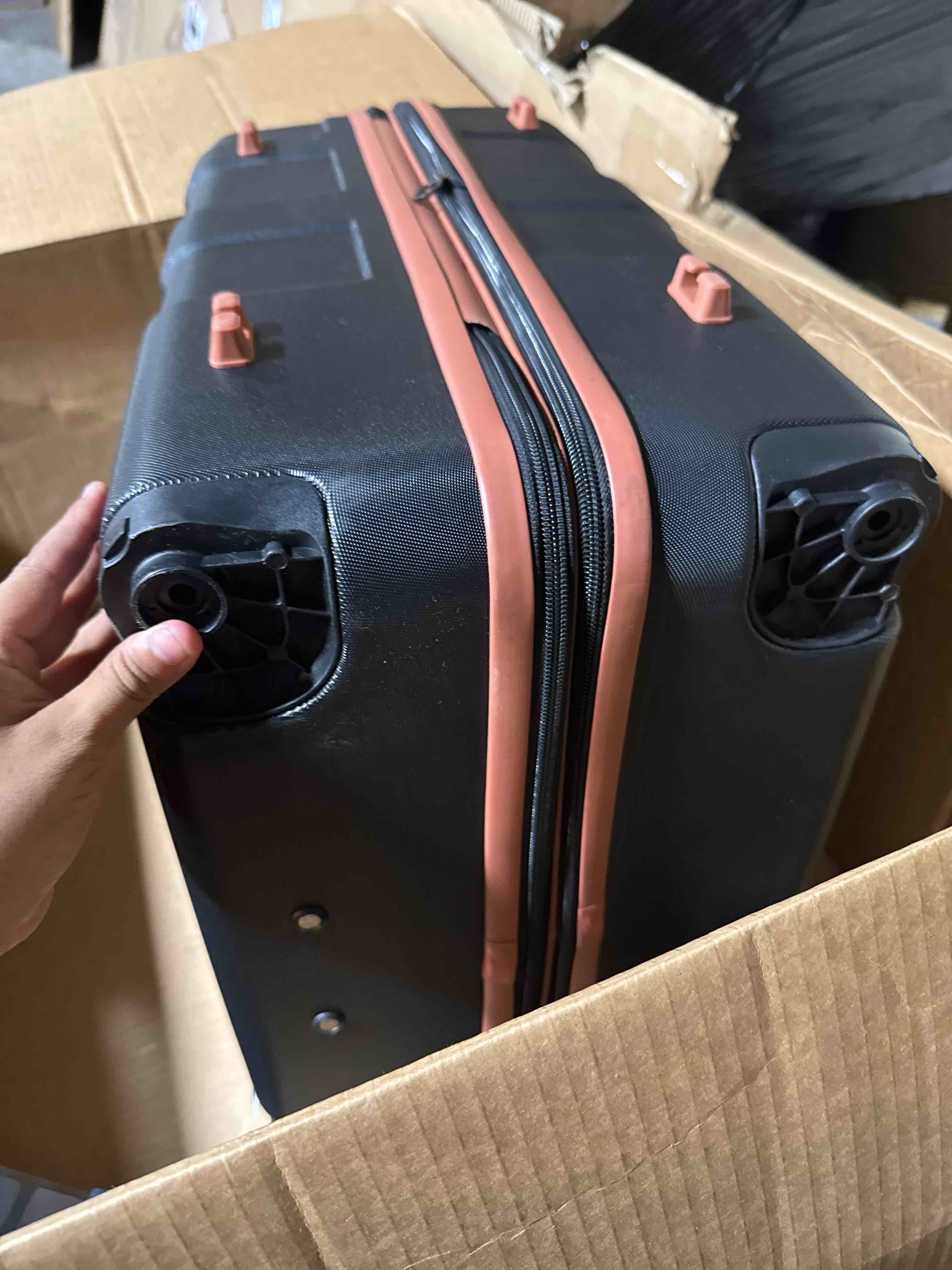 https://s3.amazonaws.com/lotting-images-prod/phillipi/TEA3367363_1752783883606.jpeg