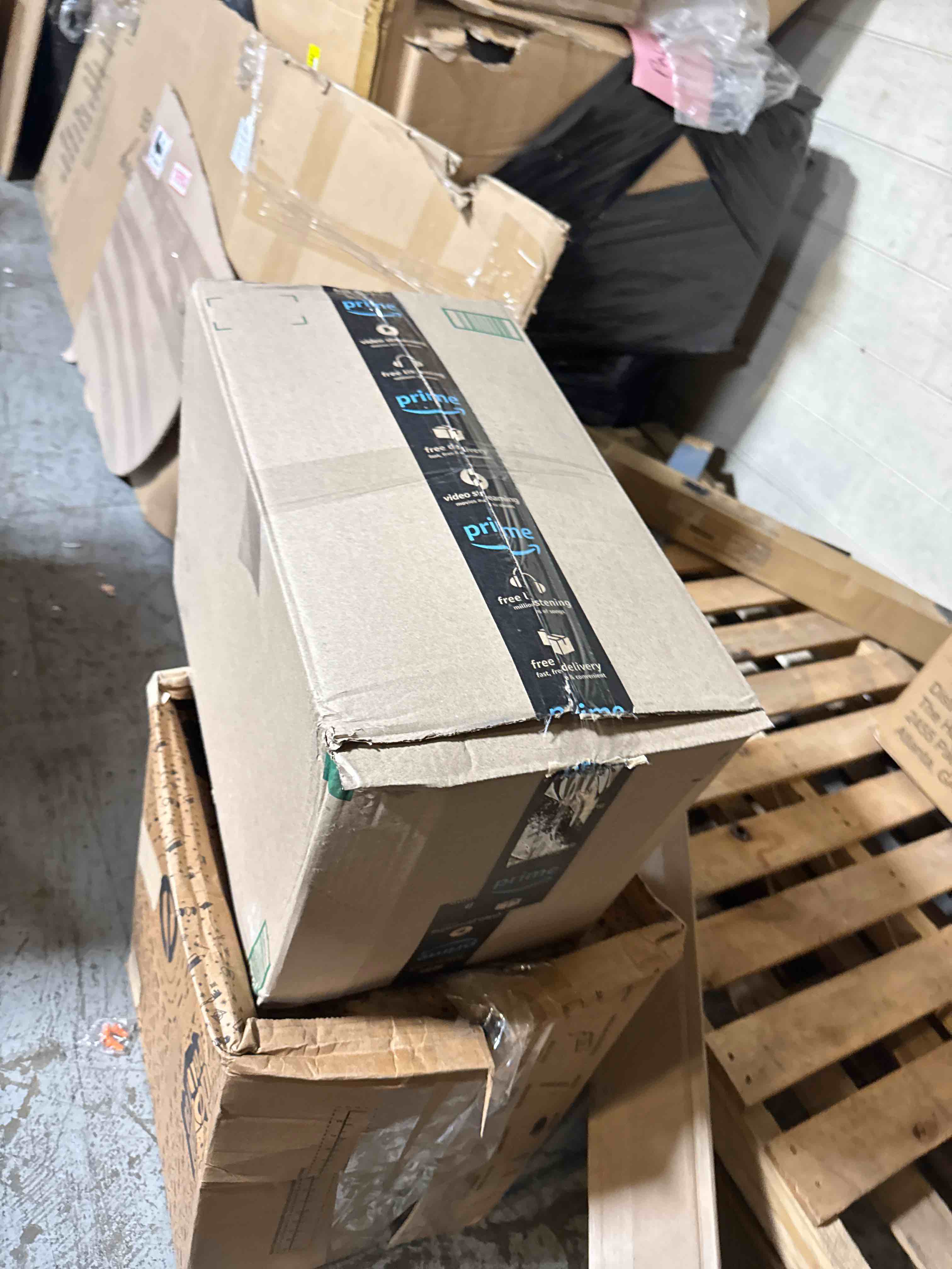https://s3.amazonaws.com/lotting-images-prod/phillipi/TEA3367365_1752841439141.jpeg