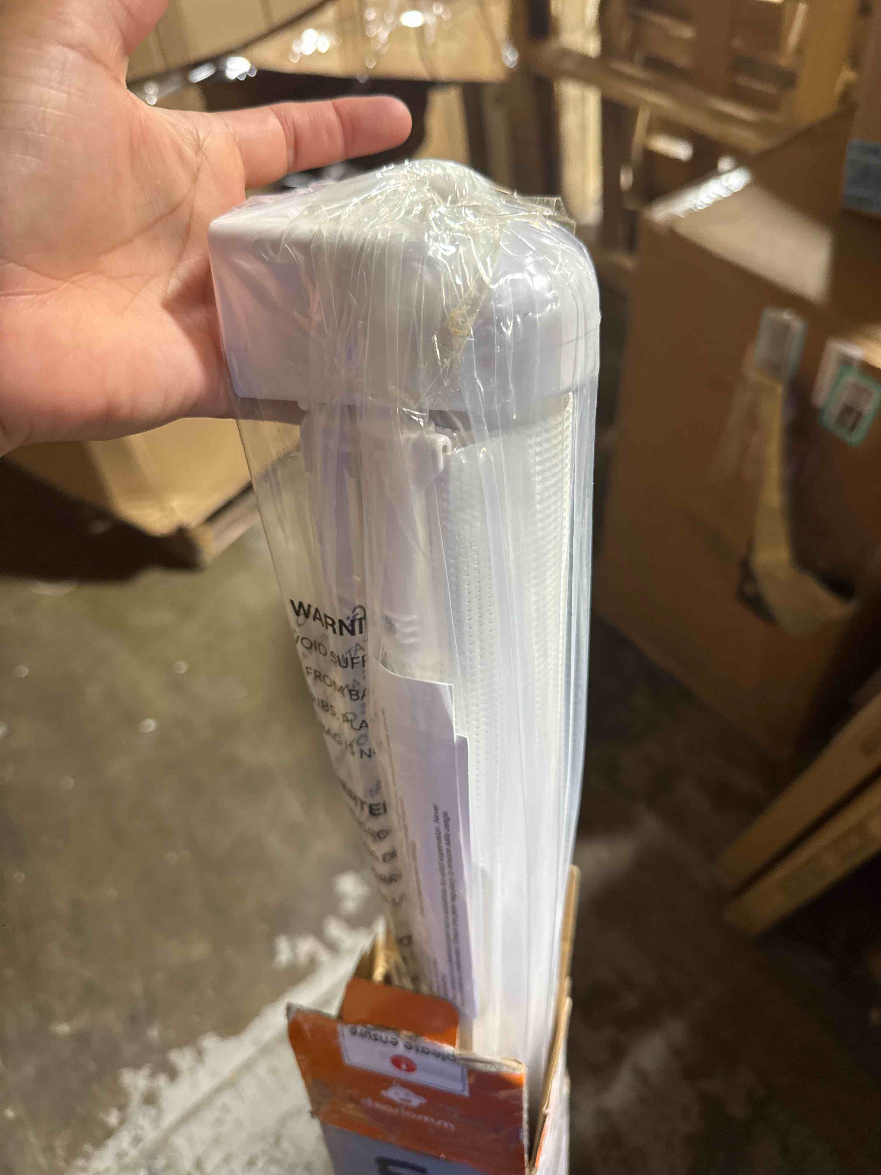 https://s3.amazonaws.com/lotting-images-prod/phillipi/TEA3367366_1752841889634.jpeg