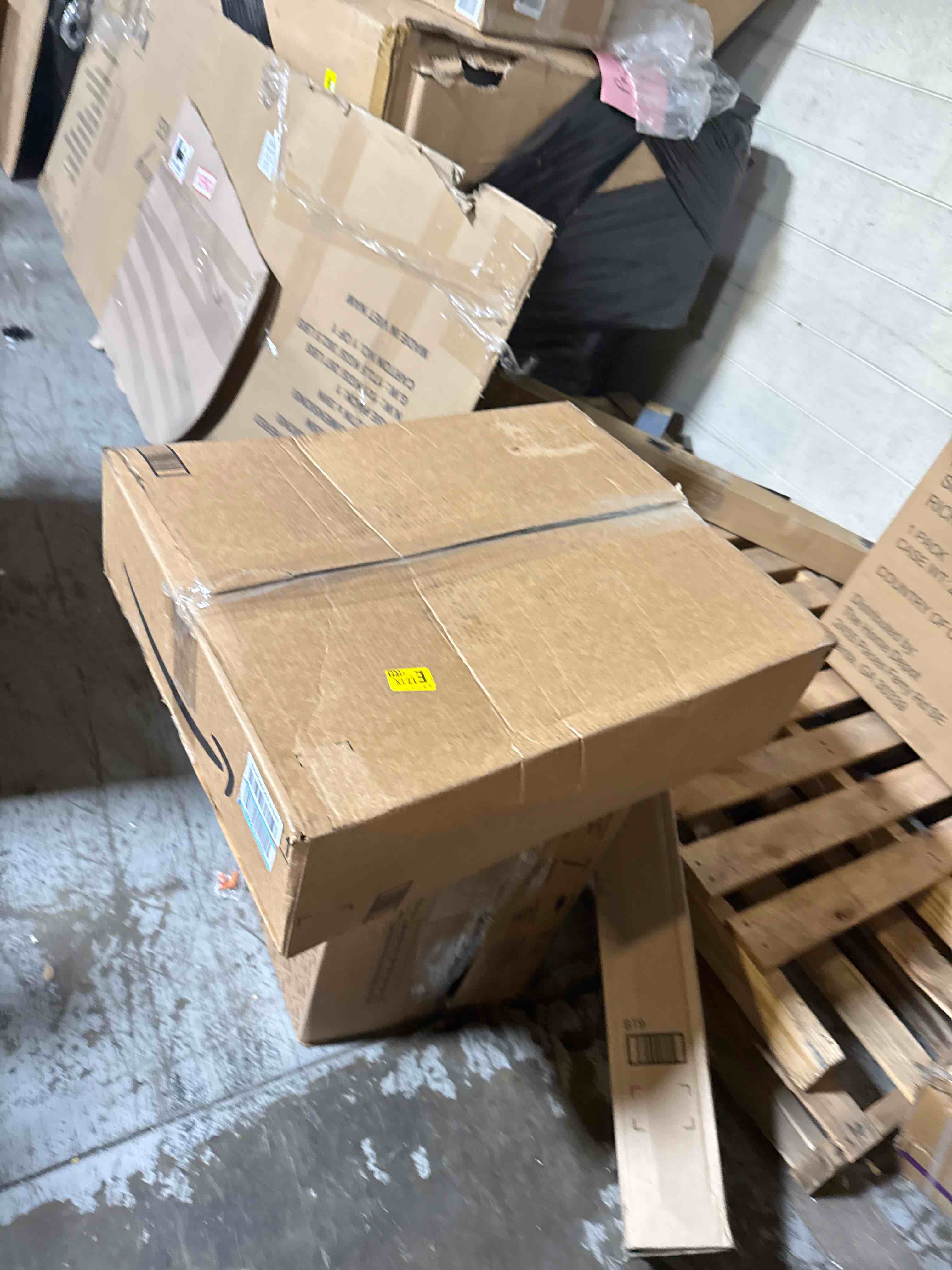 https://s3.amazonaws.com/lotting-images-prod/phillipi/TEA3367369_1752842475273.jpeg