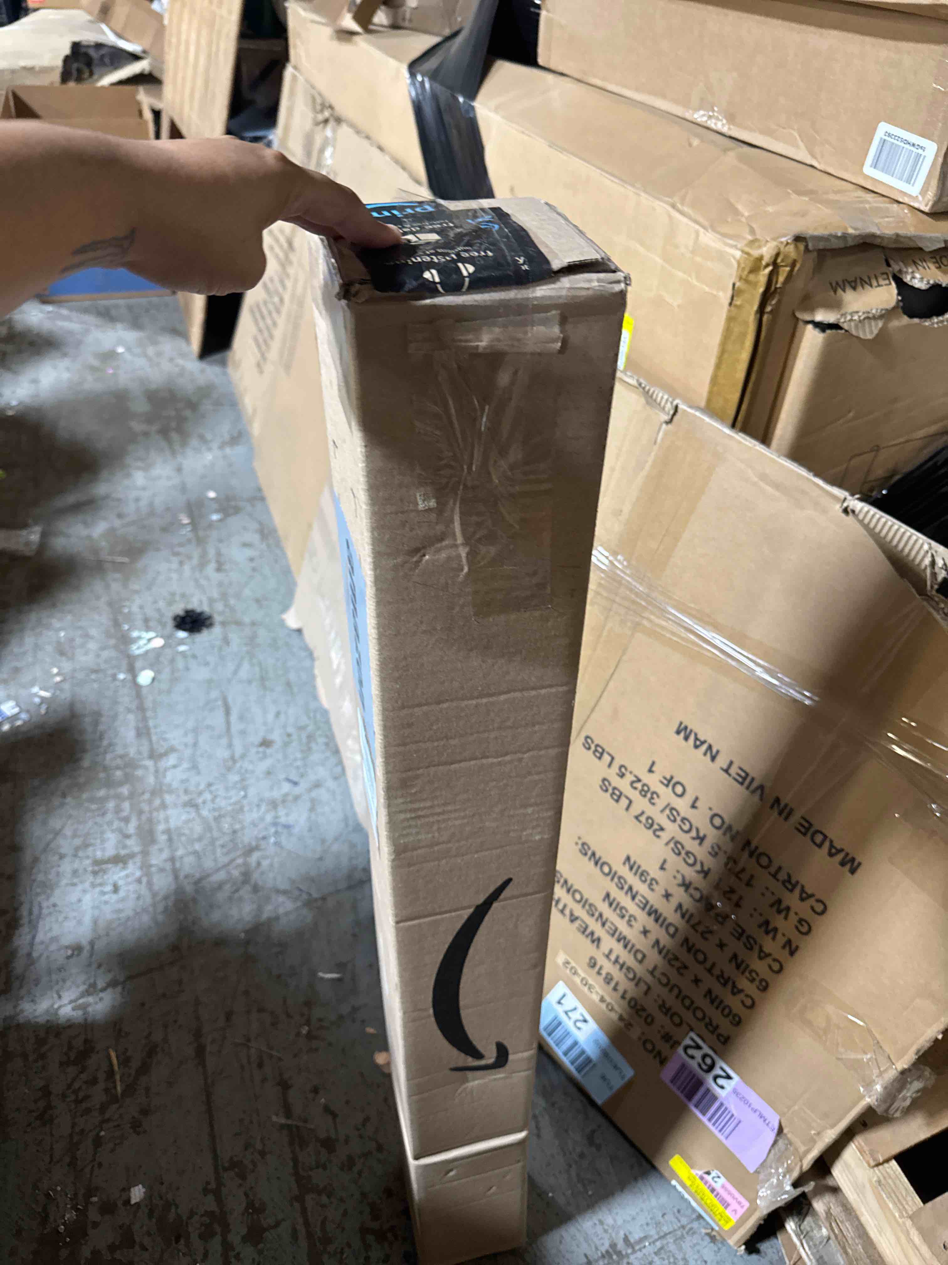 https://s3.amazonaws.com/lotting-images-prod/phillipi/TEA3367379_1752844144600.jpeg